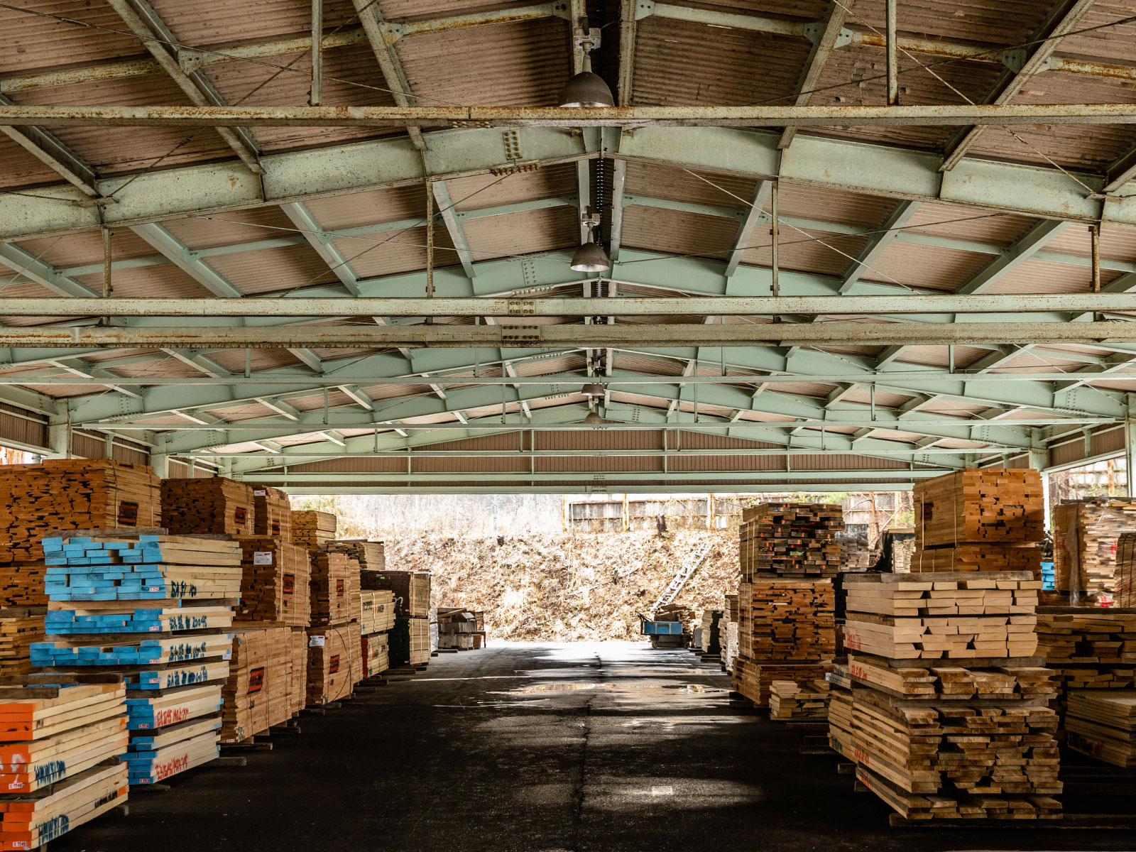 マルニ木工 工場内