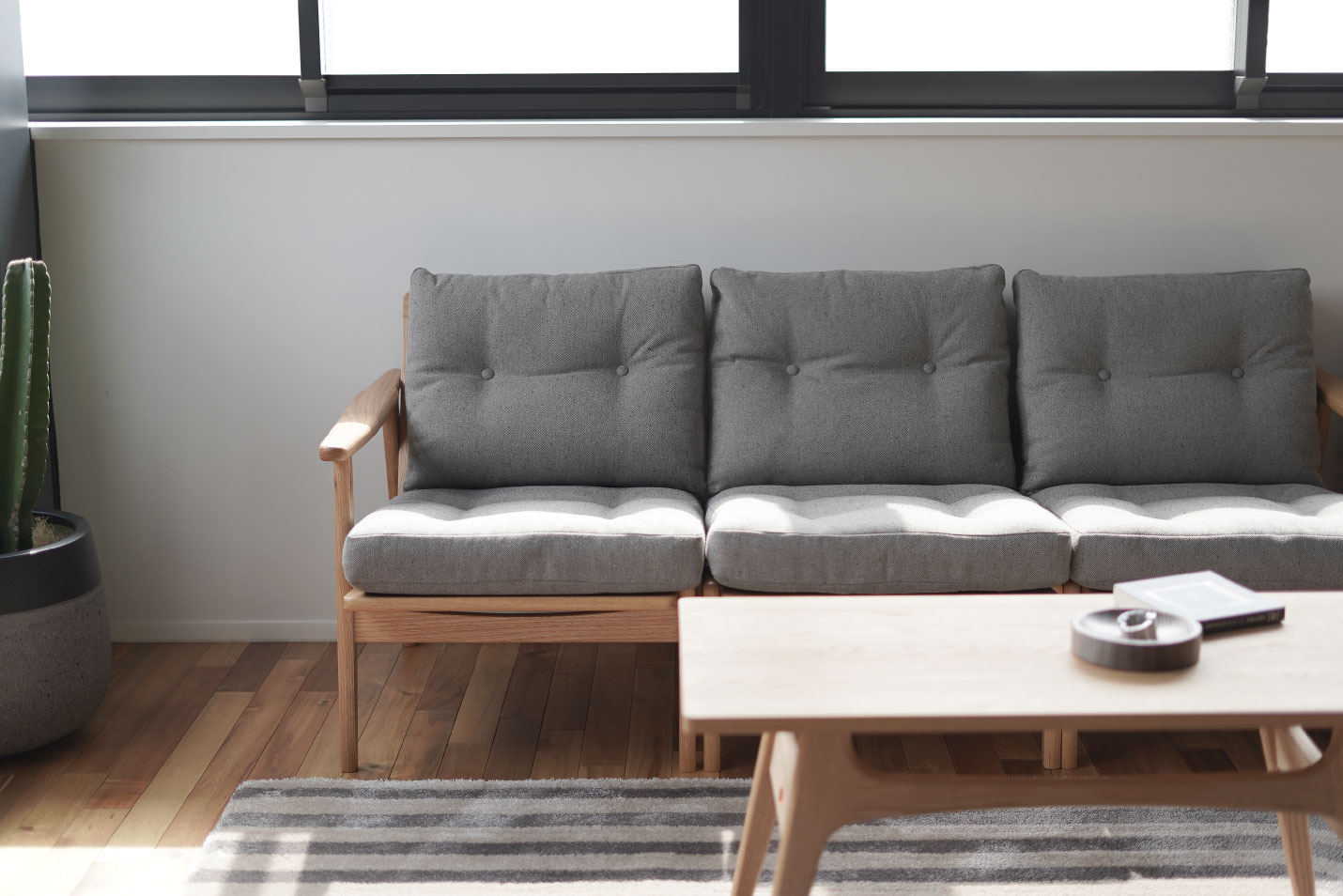 みやじまがマルニ60 フレームチェアに