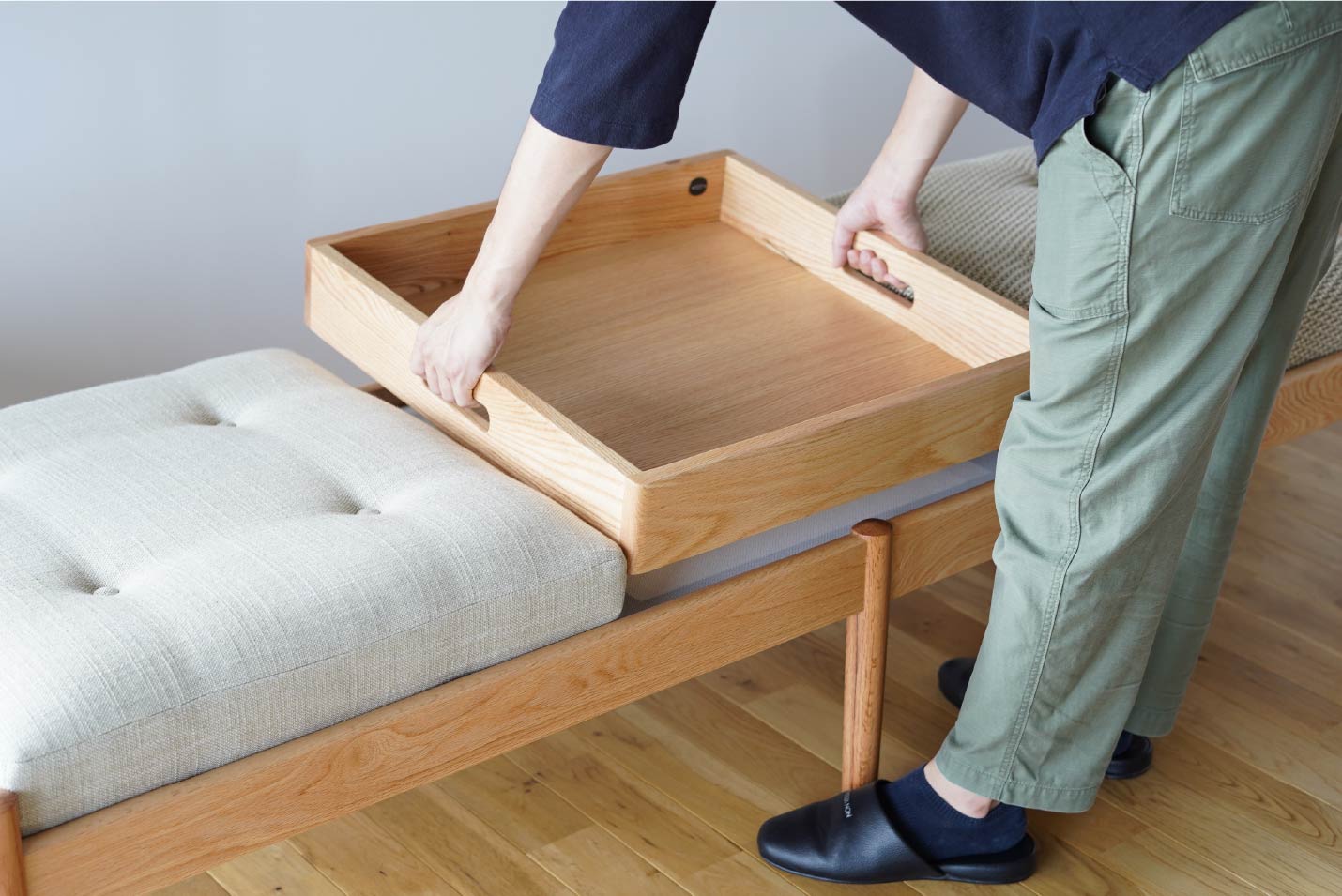 マルニ60 ベンチソファとトレイ