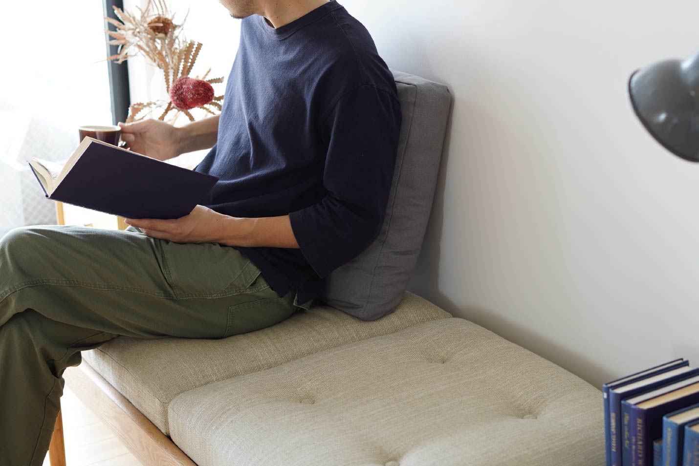 マルニ60 ベンチソファとトレイ