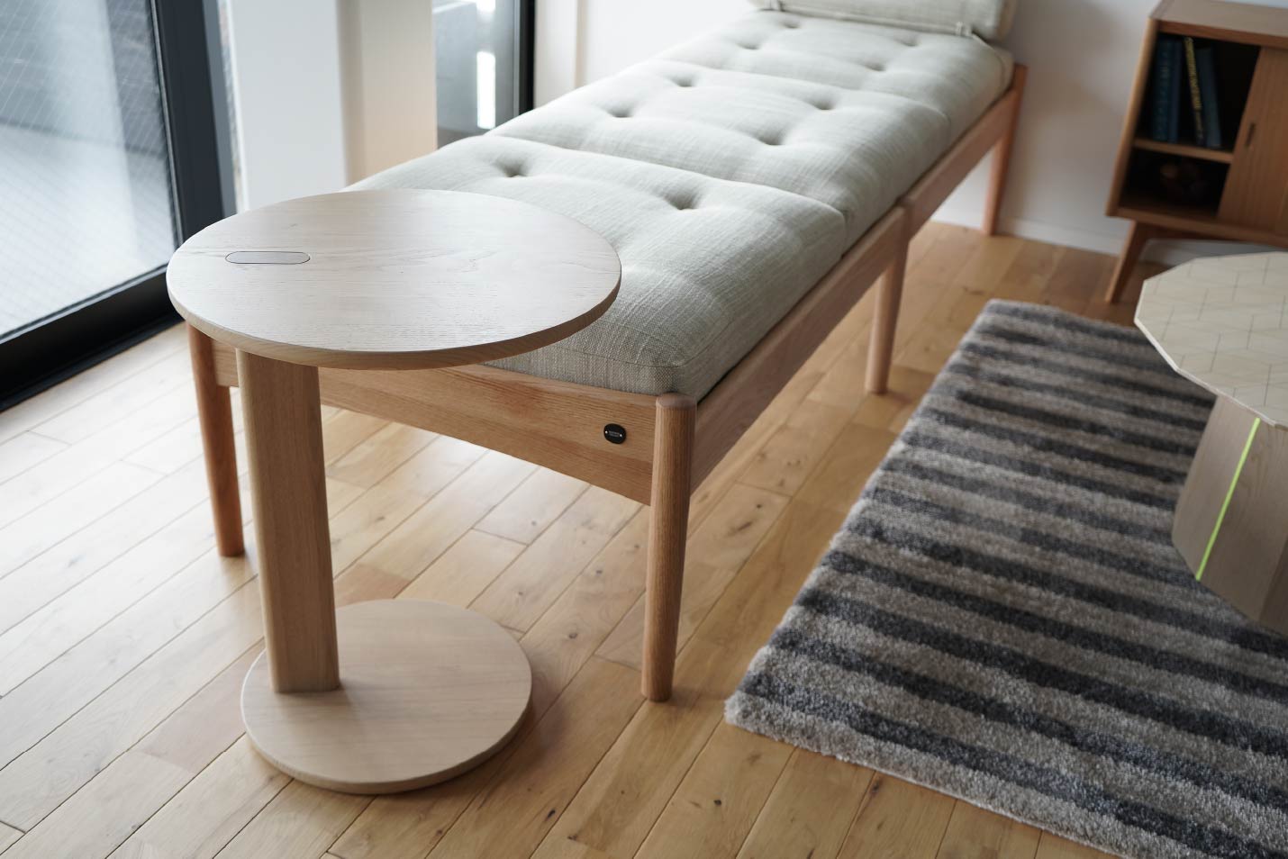 マルニ60 ベンチソファとトレイ