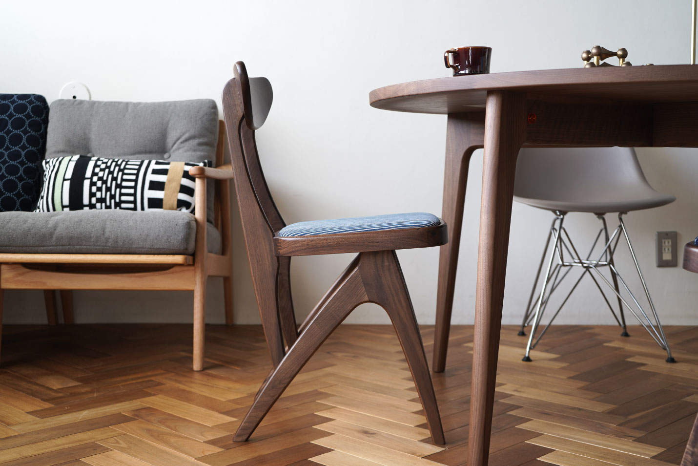 マルニ60 ウォルナットフレーム デルタチェア