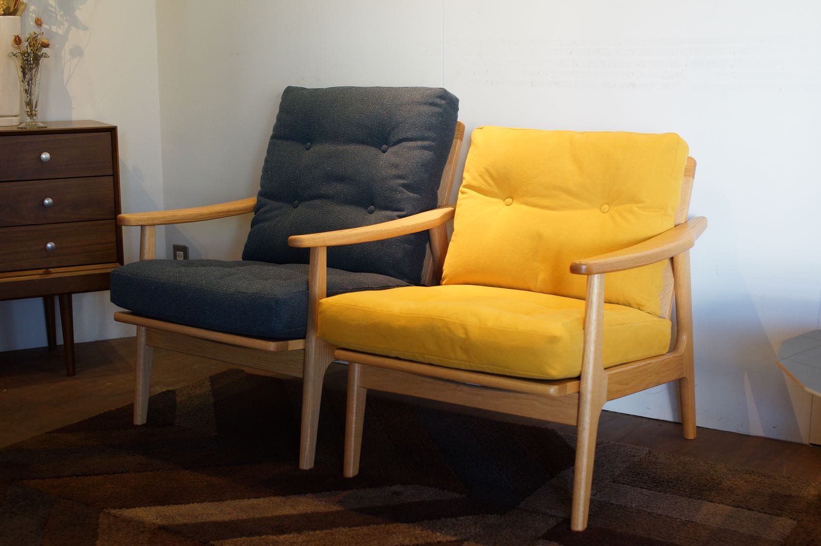 ハイバックと定番の差