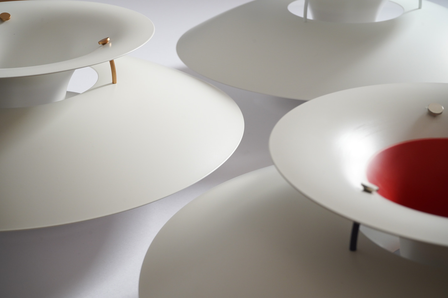 ルイスポールセン（Louis Poulsen）ペンダントライトPH5の人気カラー比較