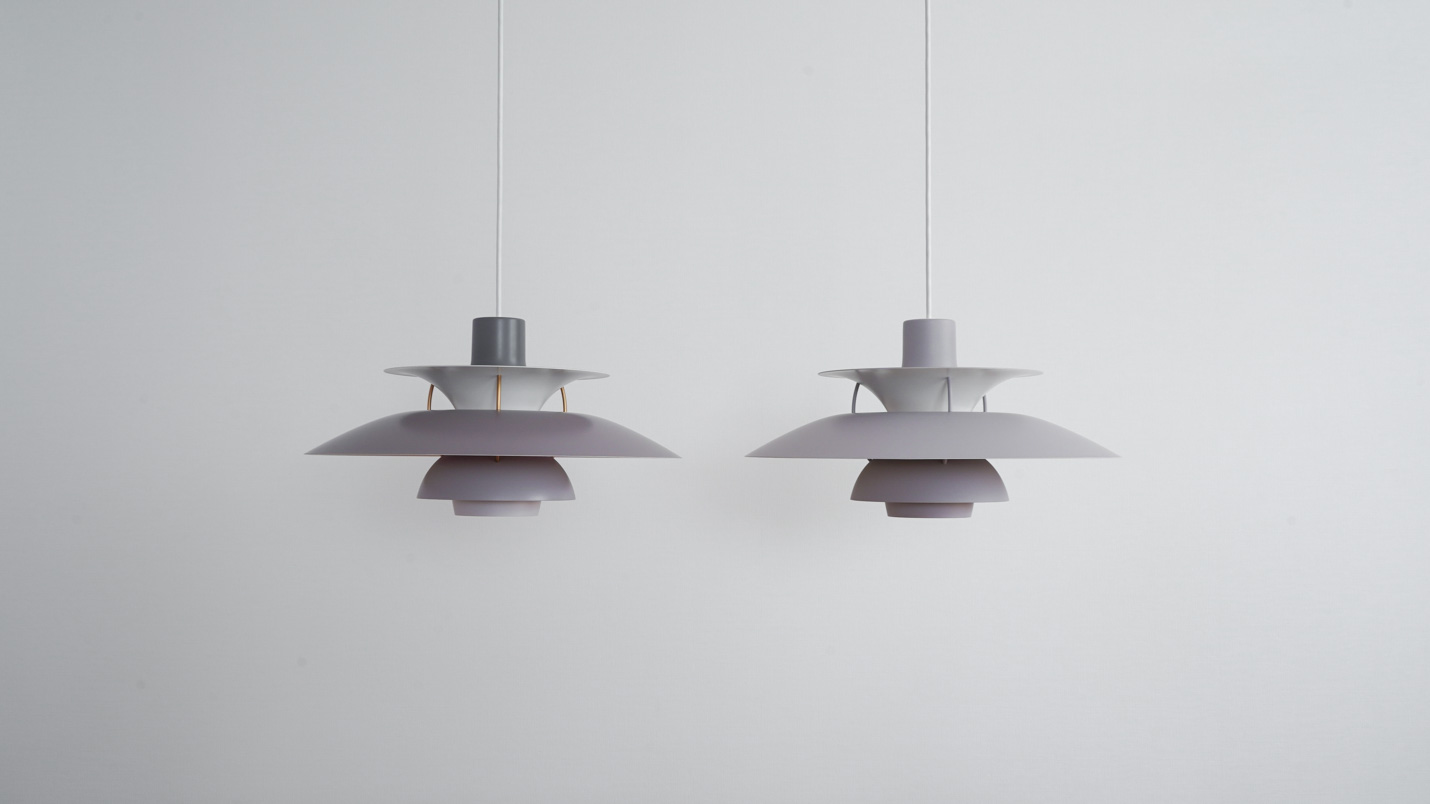 ルイスポールセン（Louis Poulsen）ペンダントライトPH5グレー・グラデーション、モノクローム・オイスター・グレーの色味