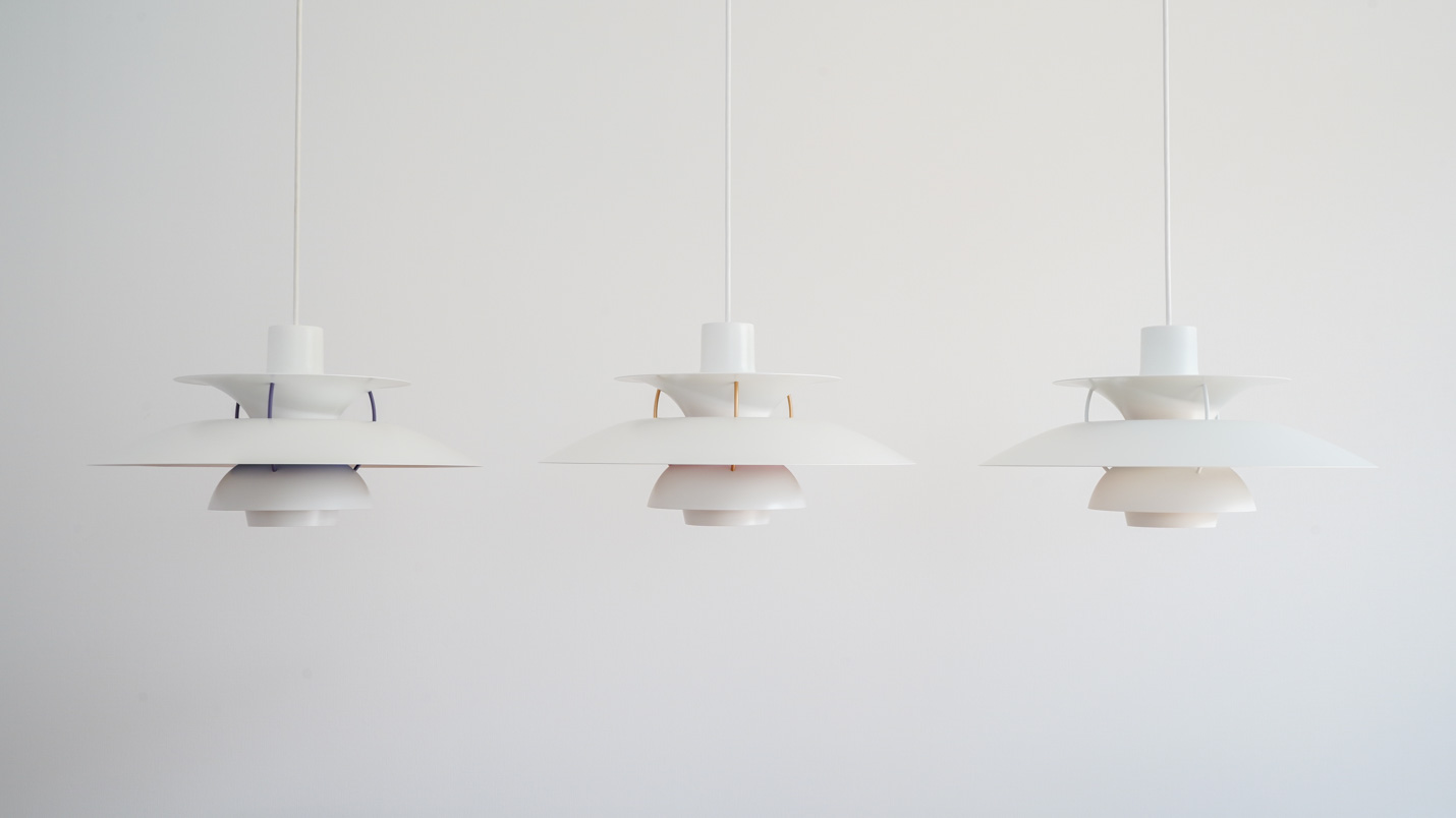 ルイスポールセン（Louis Poulsen）ペンダントライトPH5クラシック・ホワイト、モダン・ホワイト、モノクローム・ホワイトの色味