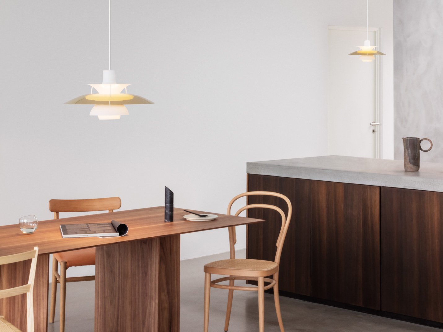 ルイスポールセン（Louis Poulsen）ペンダントライトPH5真鍮がある暮らし