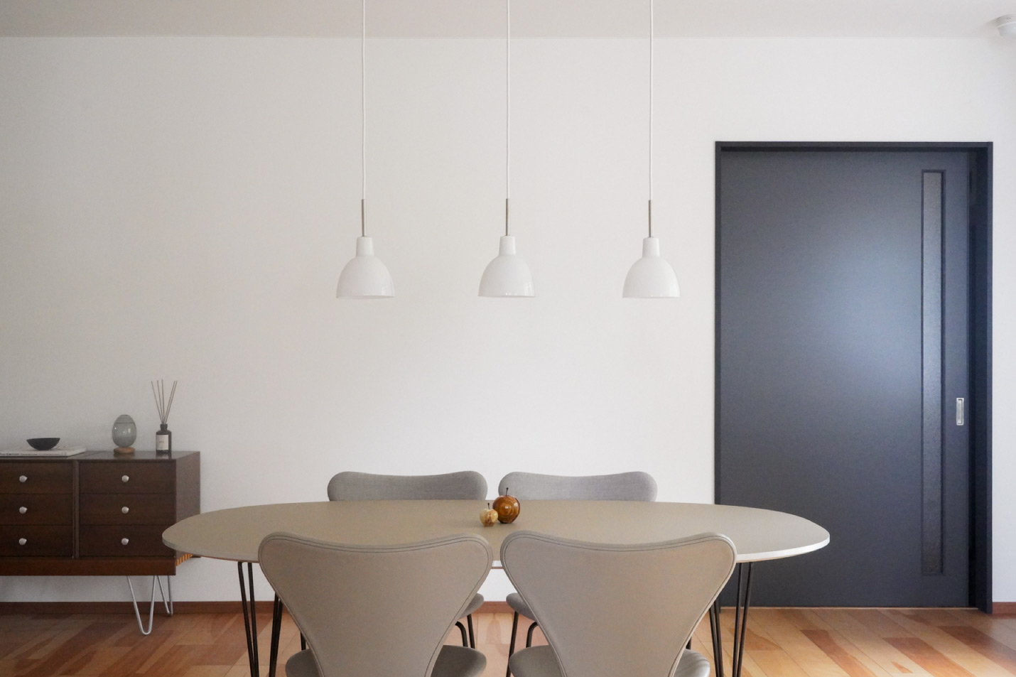 ルイスポールセン（Louis Poulsen） トルボー 155 グラスペンダントの昼間