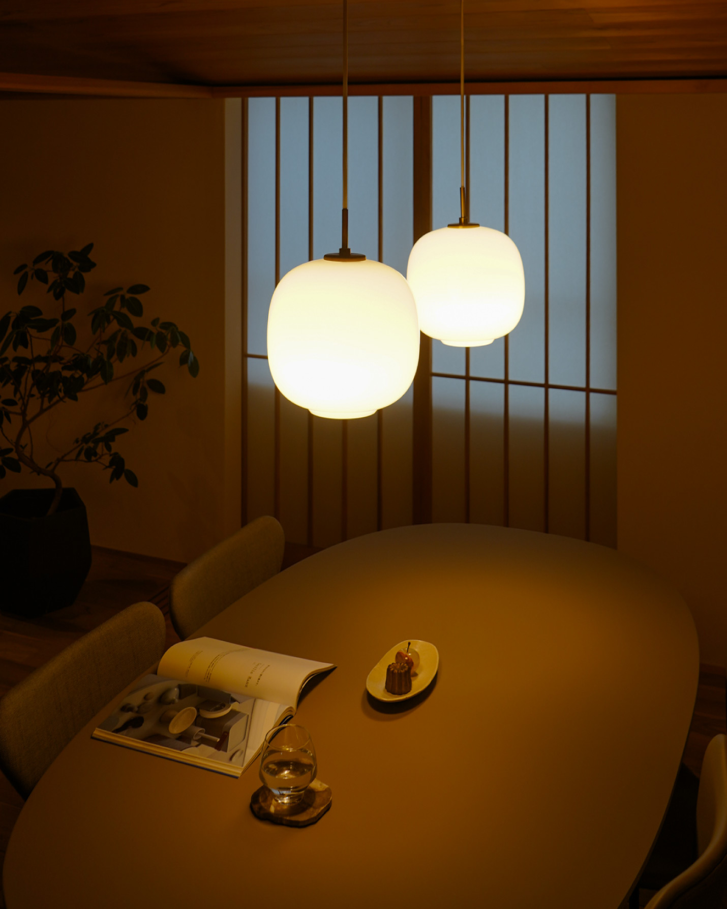 ルイスポールセン（Louis Poulsen） VL 45 ラジオハウス ペンダント / Φ250の多灯吊り