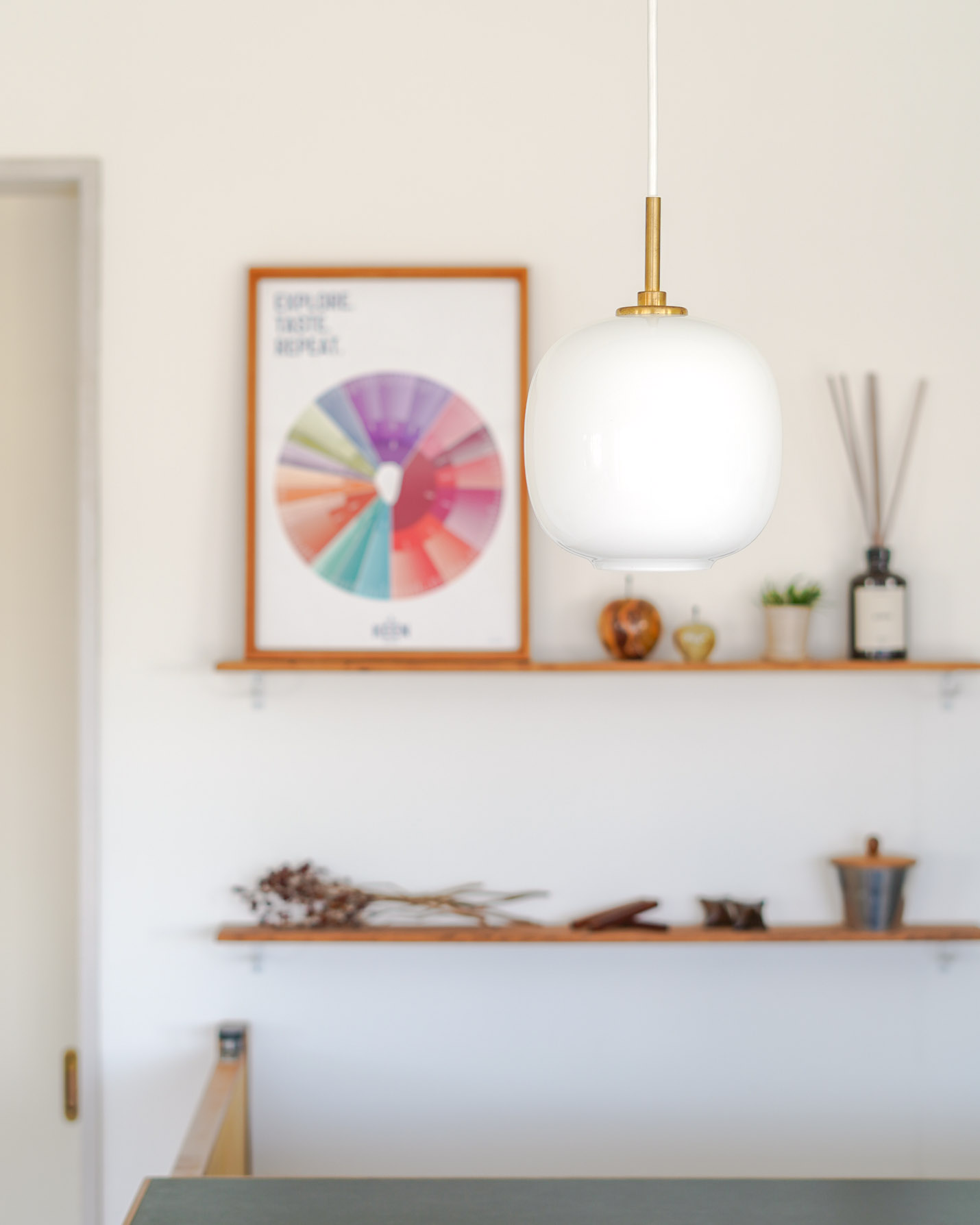 ルイスポールセン（Louis Poulsen） VL 45 ラジオハウスペンダント 乳白ガラス