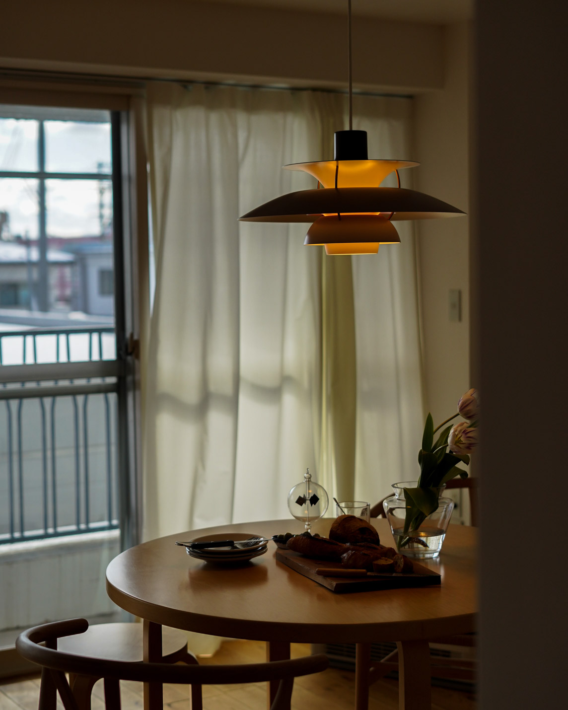 ルイスポールセン(Louis Poulsen)PH5と過ごす一日