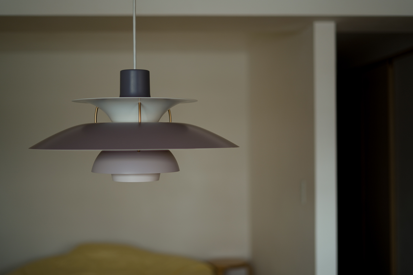 ルイスポールセン(Louis Poulsen)PH5と過ごす一日