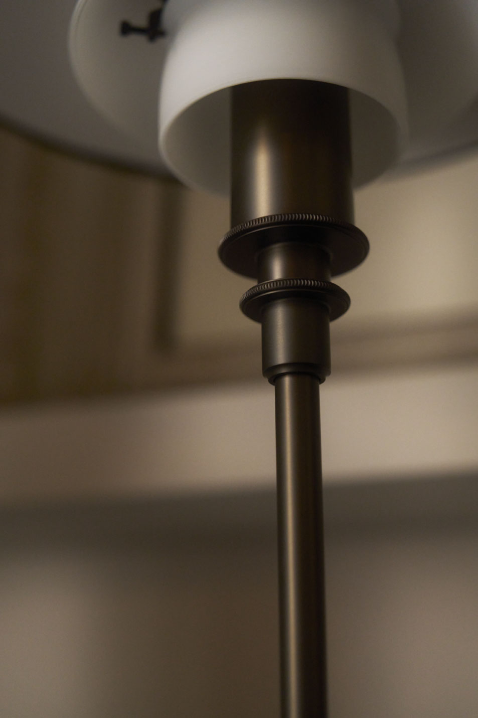 ルイスポールセン（Louis Poulsen） PH 3/2 エイジド・ブラス オパール テーブル