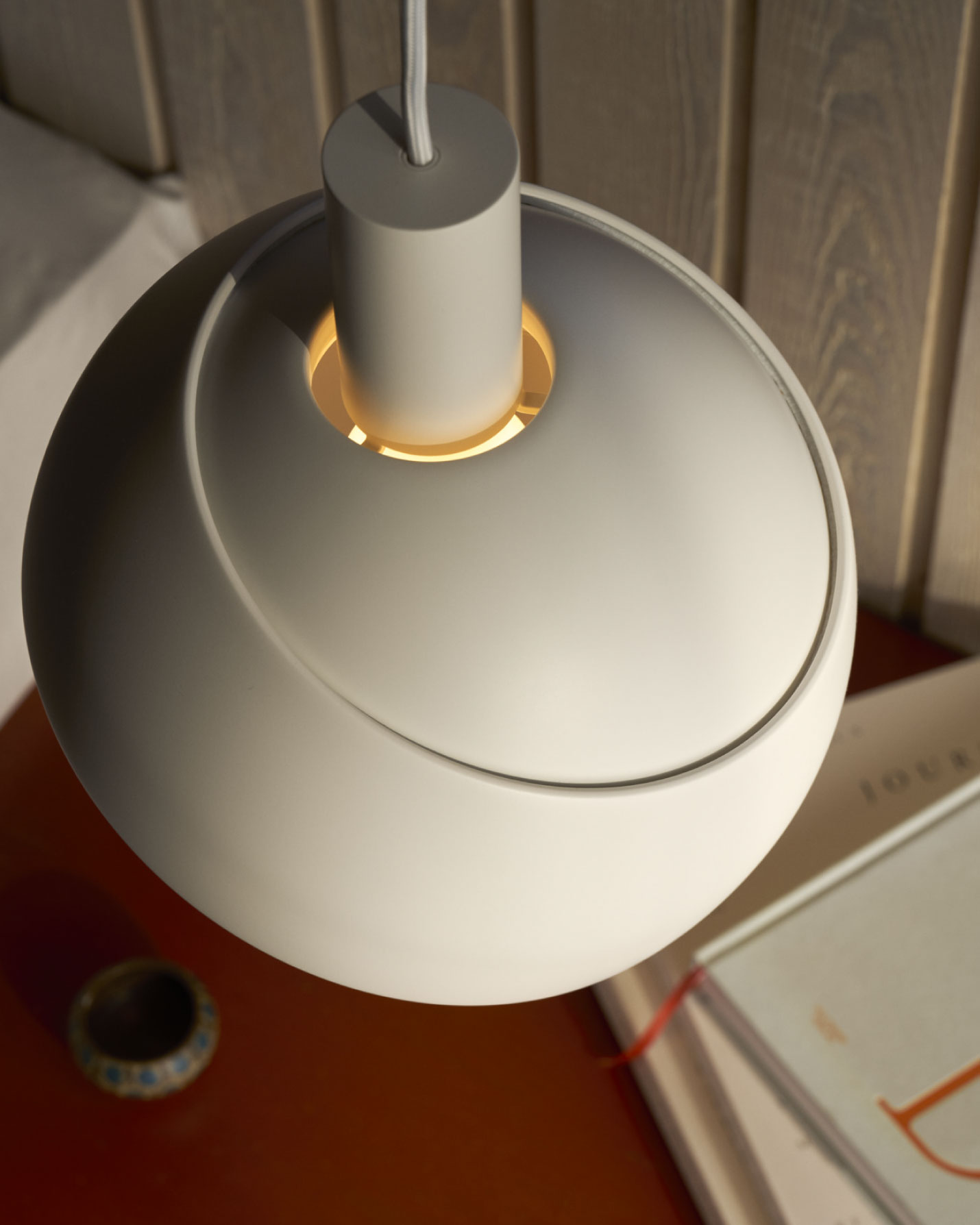 ルイスポールセン（Louis Poulsen）FJエレメンツ ペンダントランプ ホワイト