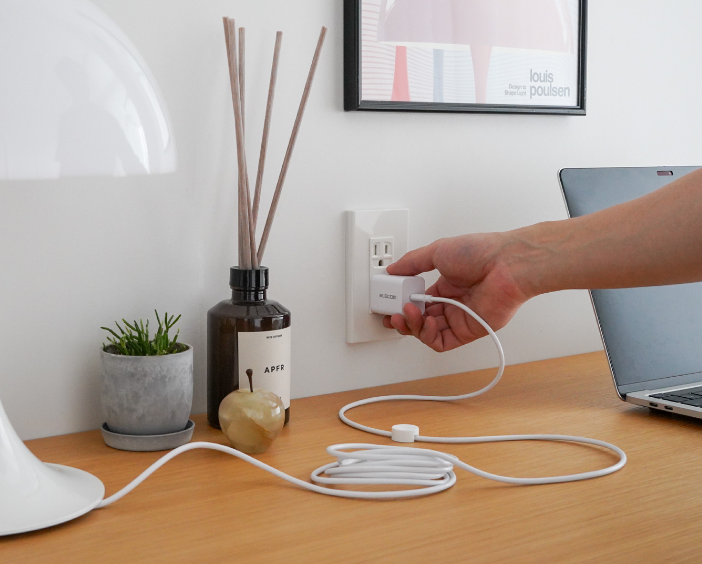 ルイスポールセン（Louis Poulsen）パンテラポータブル購入特典