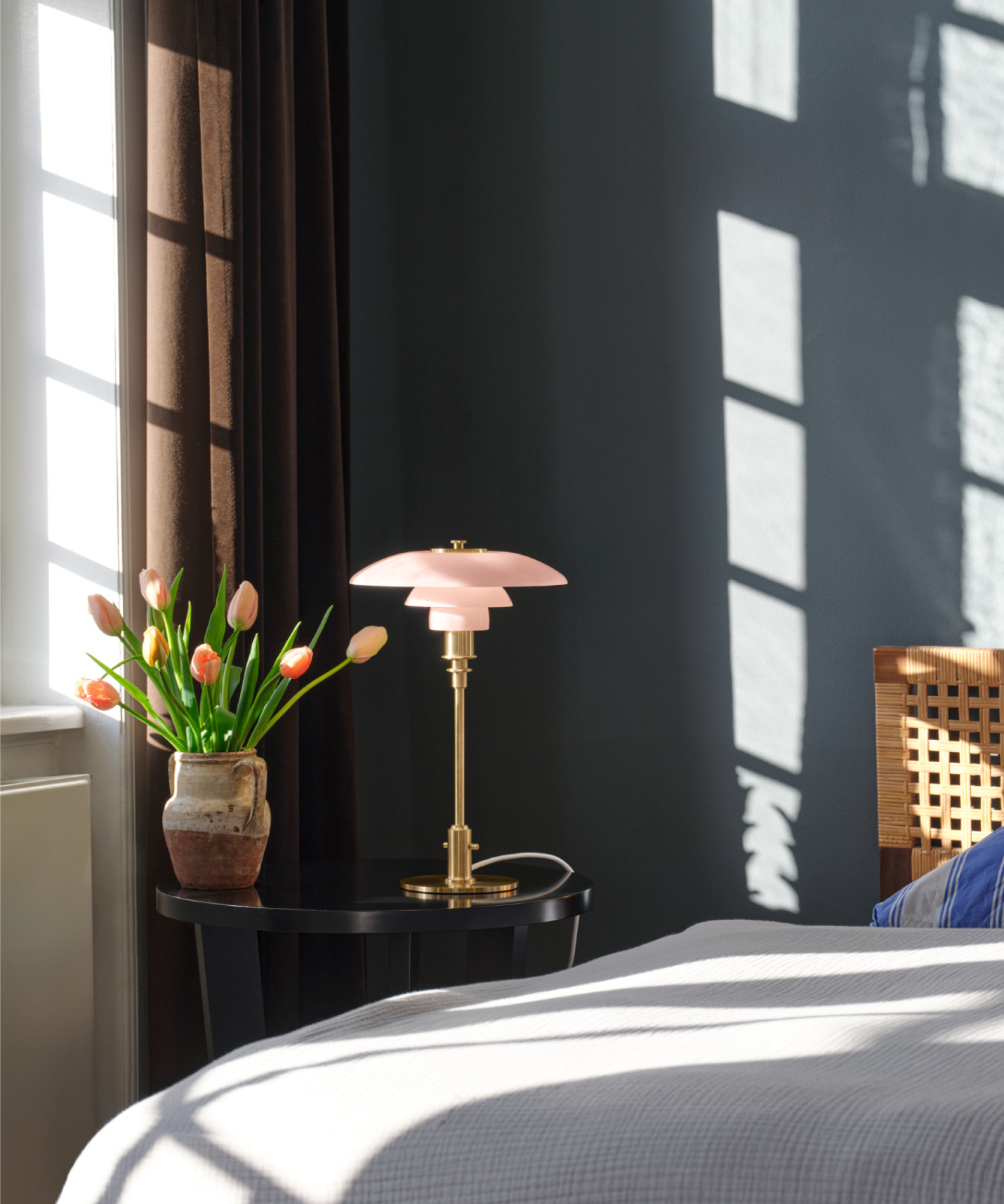 ルイスポールセン(Louis Poulsen) PH 3/2 テーブル / 真鍮/ペール・ローズ