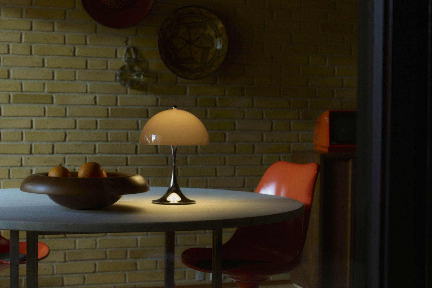 ルイスポールセン（Louis Poulsen） パンテラ 250 ポータブル ORIGINALS オパール・ブラウン・クローム