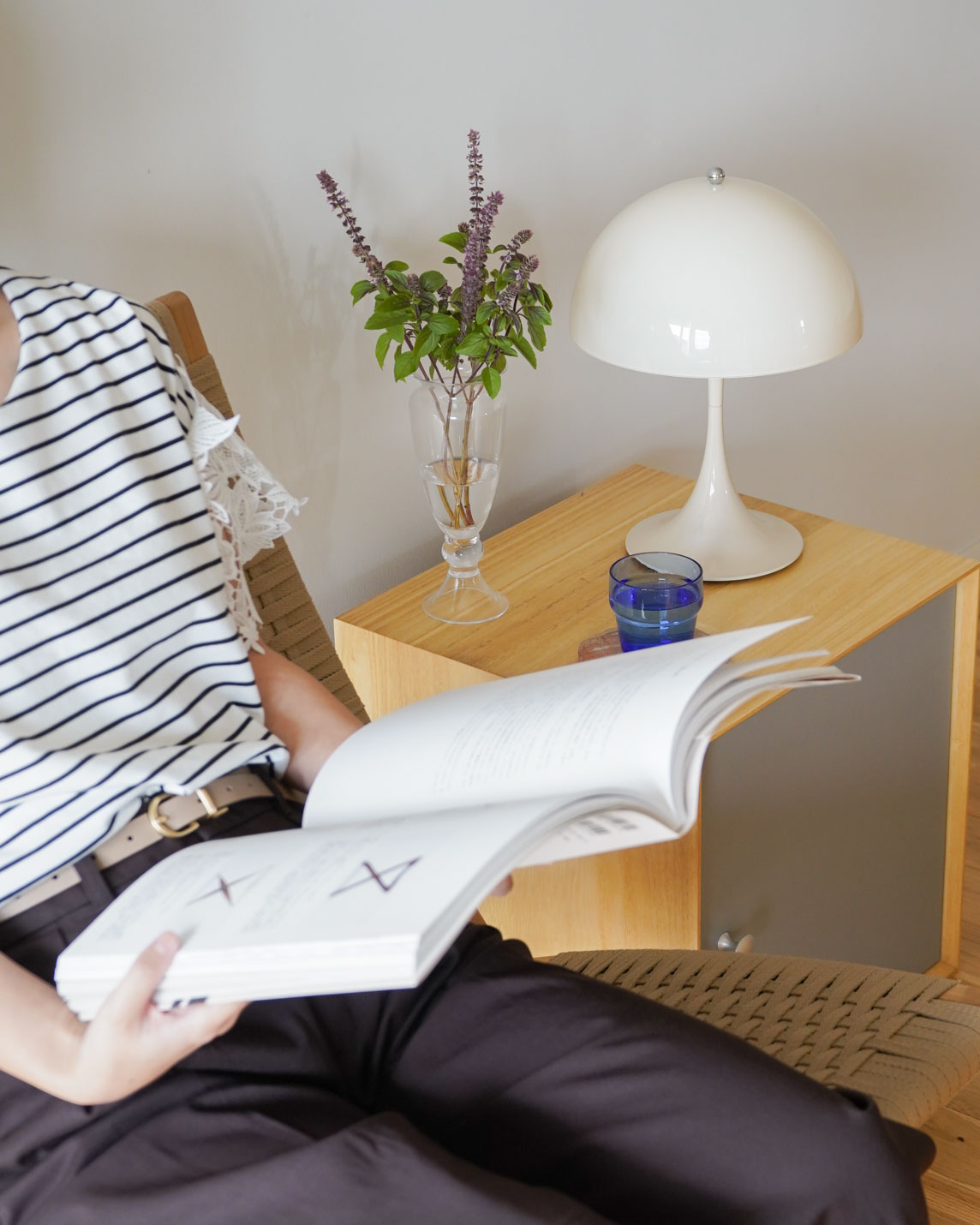 ルイスポールセン（Louis Poulsen）パンテラ 250 ポータブル / オパール・ベージュ