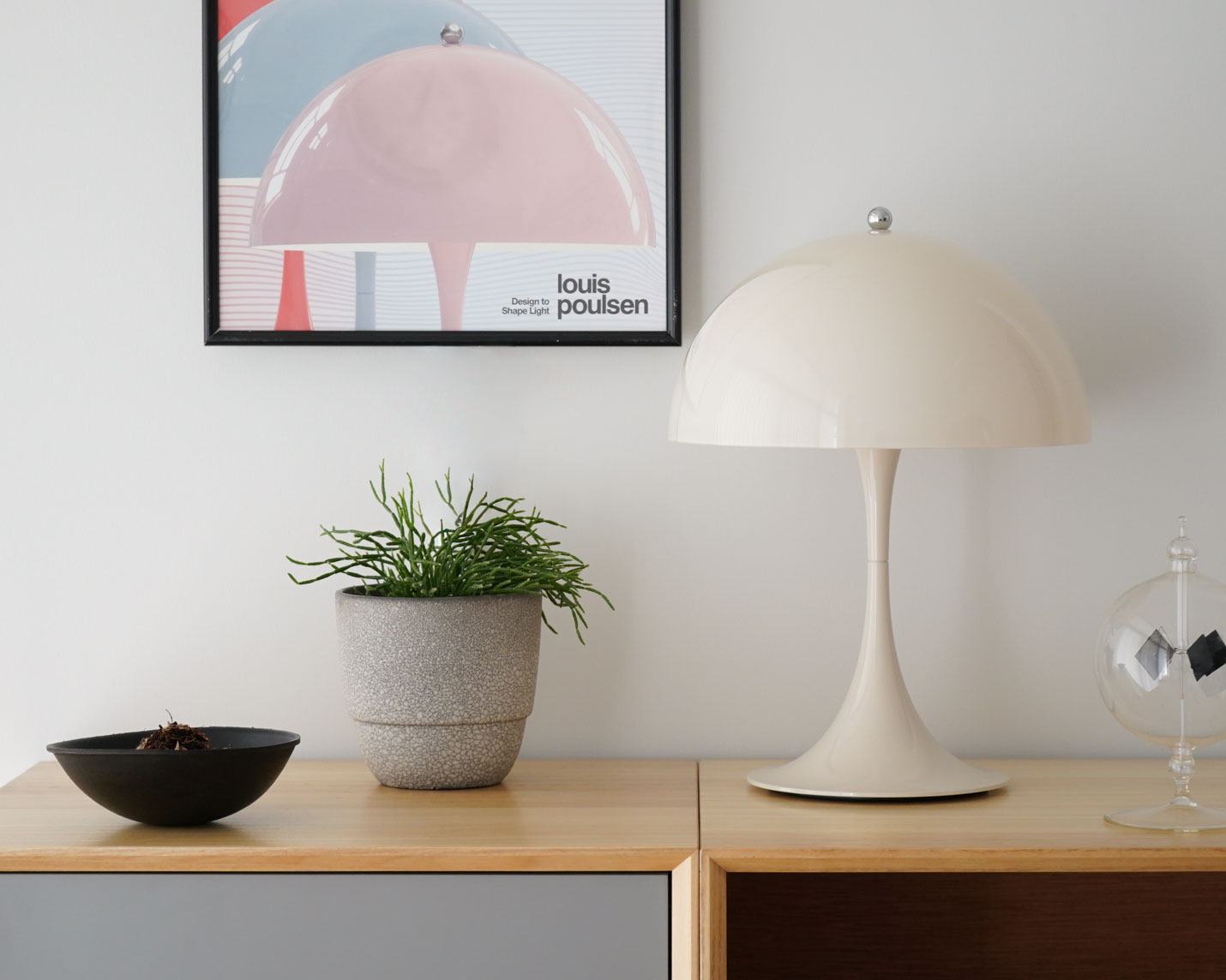 ルイスポールセン（Louis Poulsen）パンテラ 250 ポータブル / オパール・ベージュ