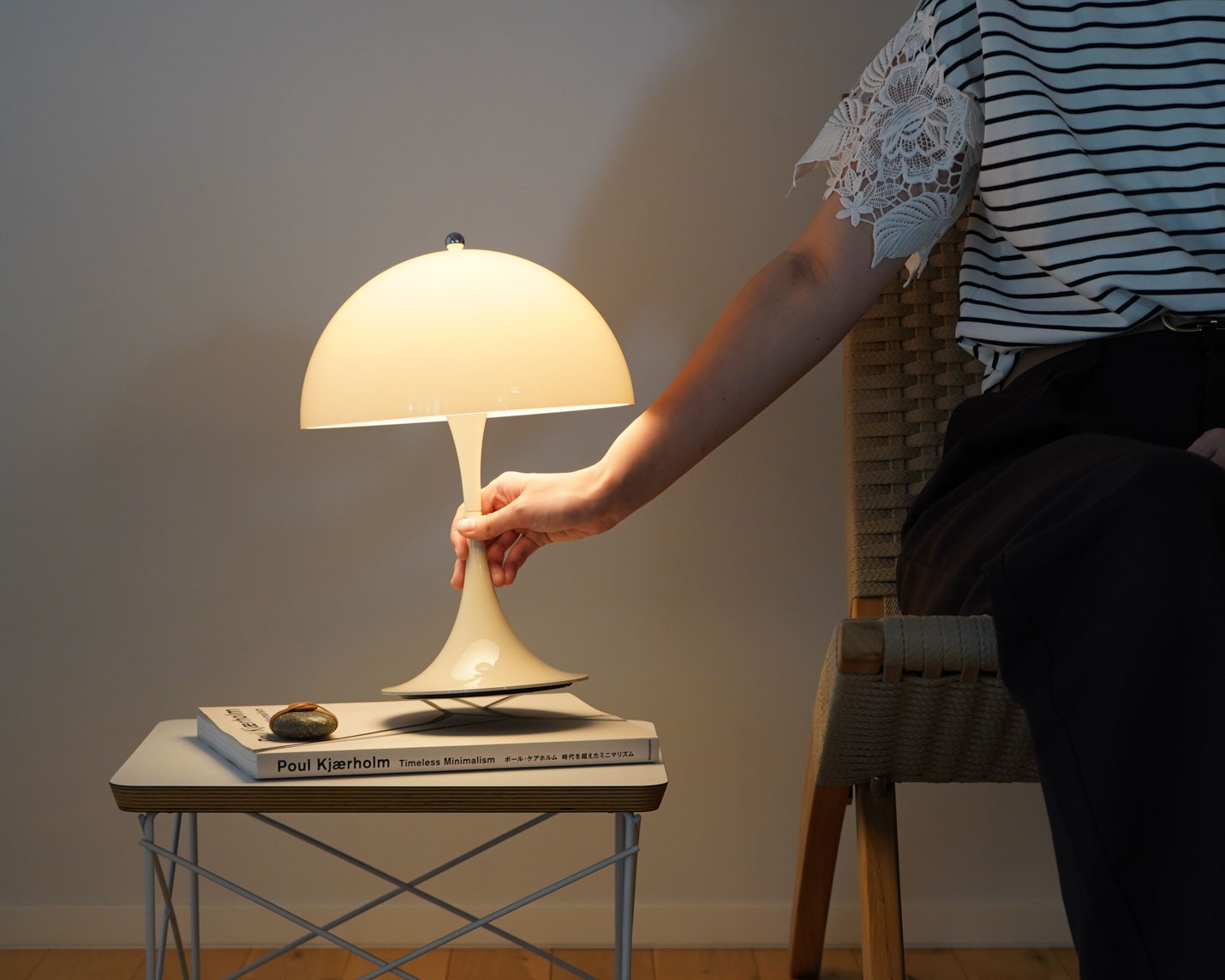 ルイスポールセン（Louis Poulsen）パンテラ 250 ポータブル / オパール・ベージュ