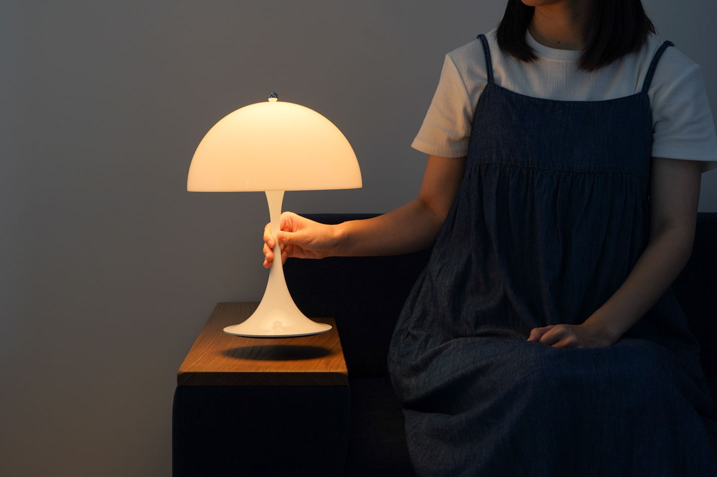 ルイスポールセン（Louis Poulsen） パンテラ 250 ポータブル / オパール・ホワイト