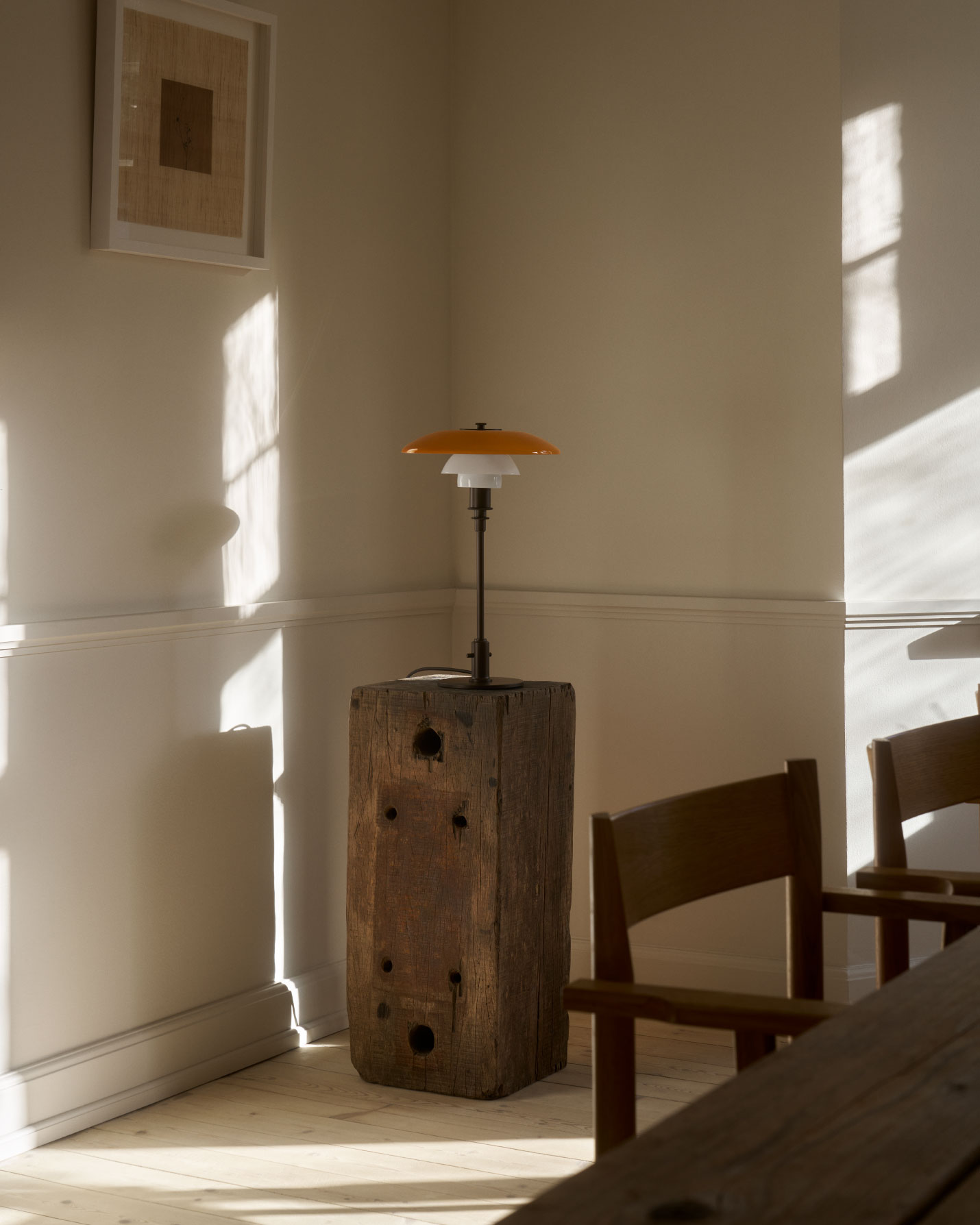 ルイスポールセン（Louis Poulsen） PH 3/2 テーブルランプ センテナリー・エディション（CENTENARY EDITION）の点灯シーン