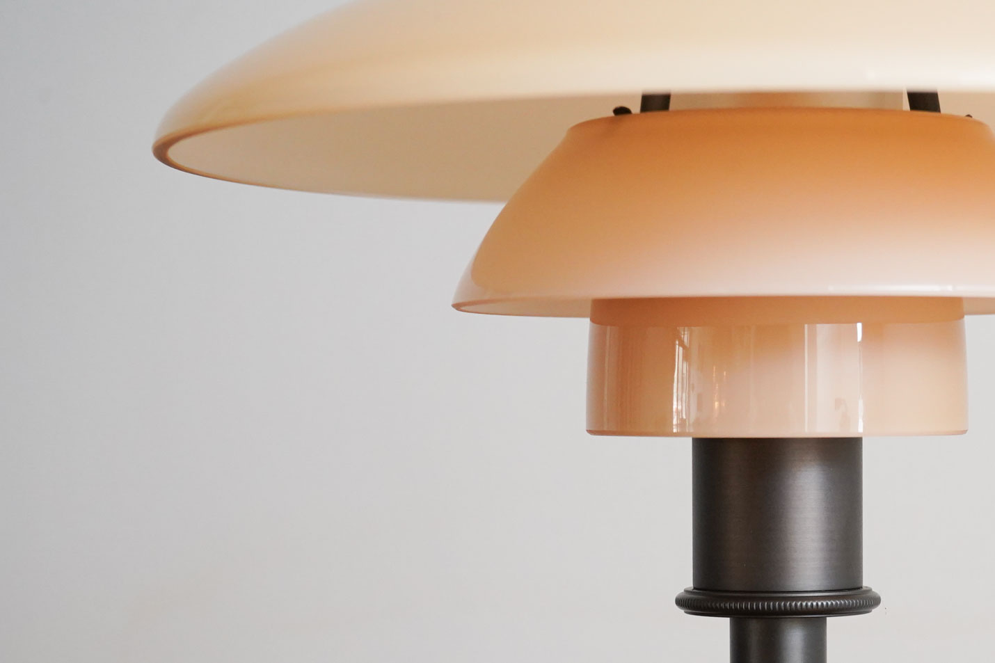 ルイスポールセン(Louis Poulsen) PH 2/1 テーブル リミテッドエディション