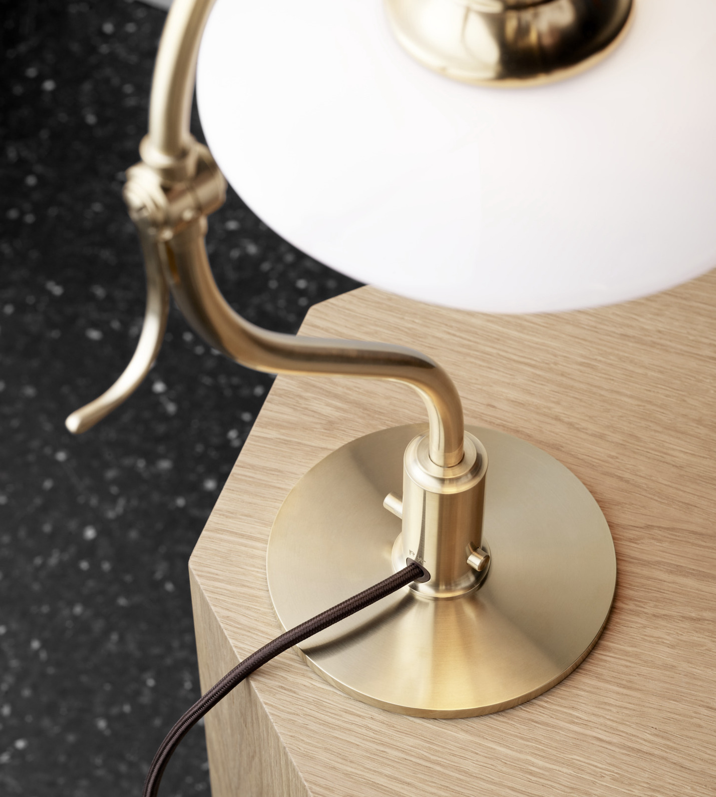 《 200台限定復刻品 》Louis Poulsen（ルイスポールセン）PH 2/2 クエスチョンマークテーブルランプ　真鍮/乳白ガラス