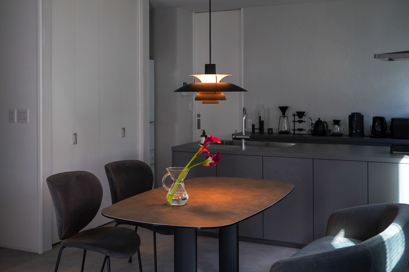 ルイスポールセン（Louis Poulsen）PH5 / ブラック・エディション2025