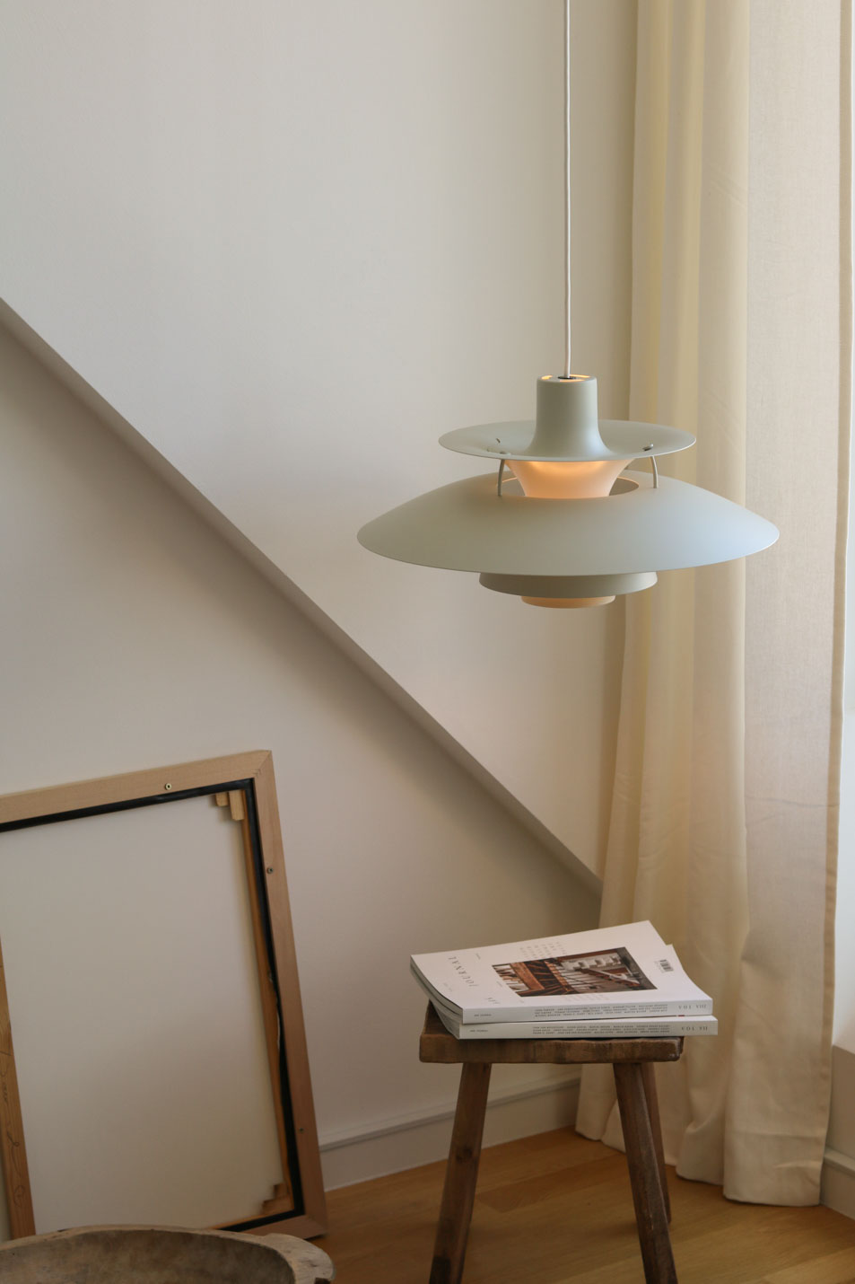 ルイスポールセン（Louis Poulsen） PH5 / モノクローム・ペール・ピューター