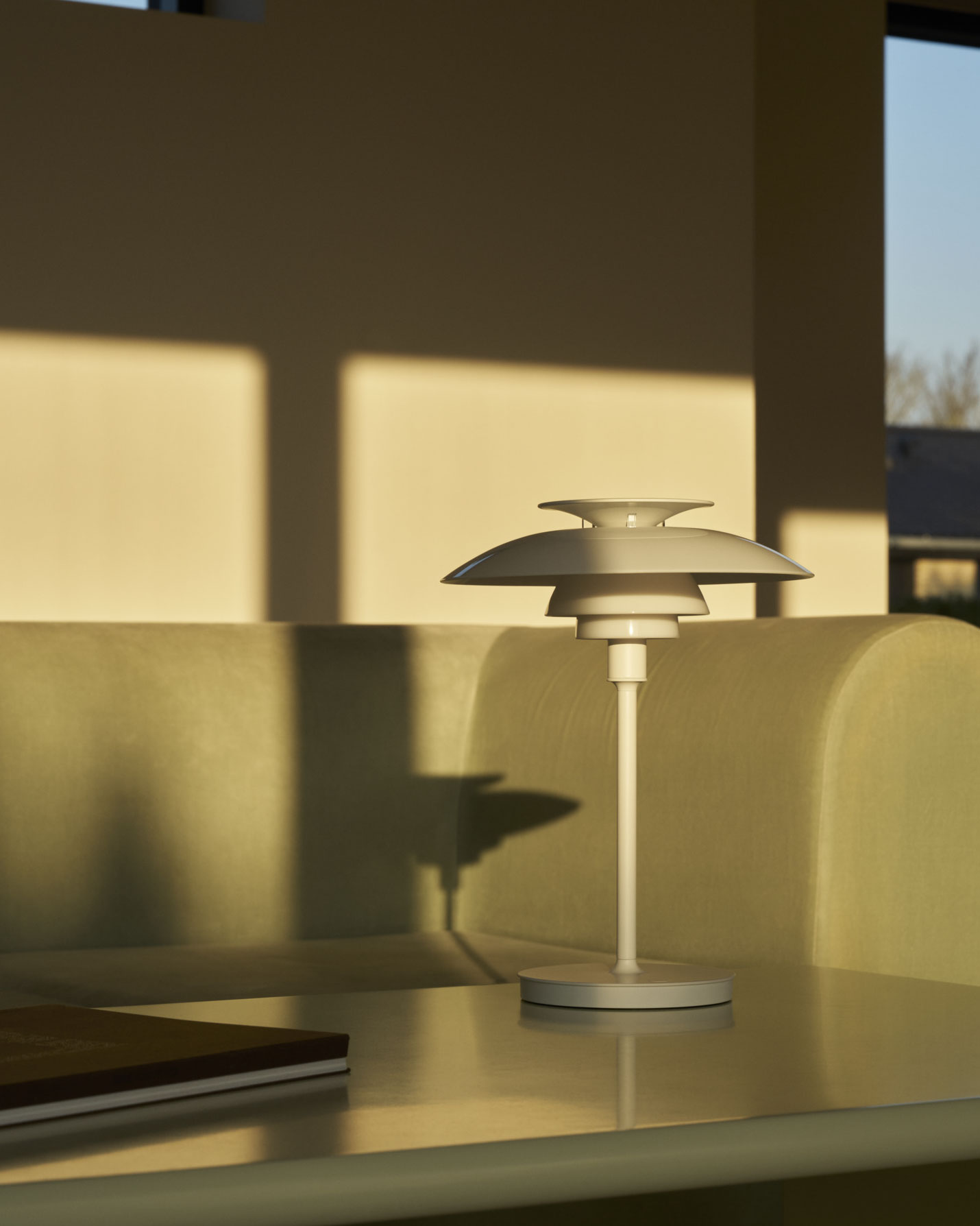 ルイスポールセン（Louis Poulsen）PH80 ポータブル ホワイト