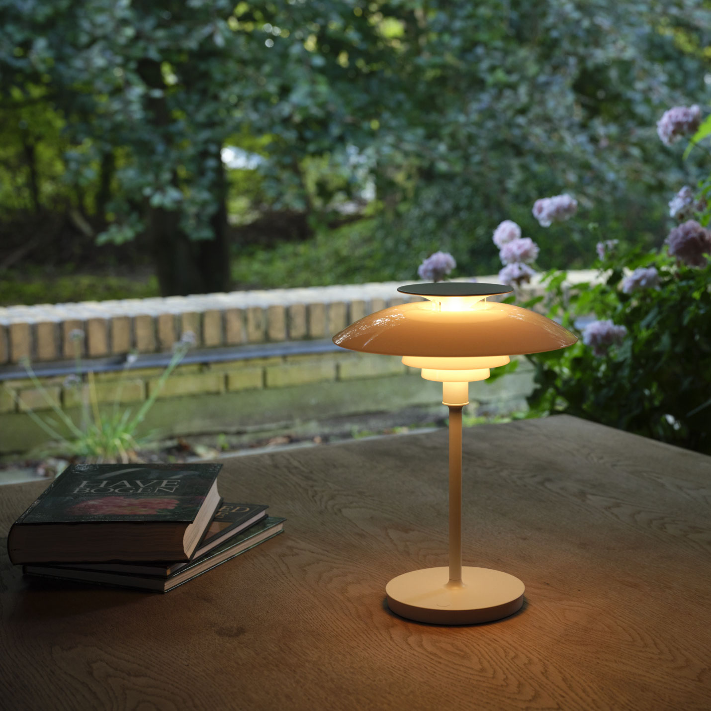 ルイスポールセン（Louis Poulsen）PH80 ポータブル ホワイト