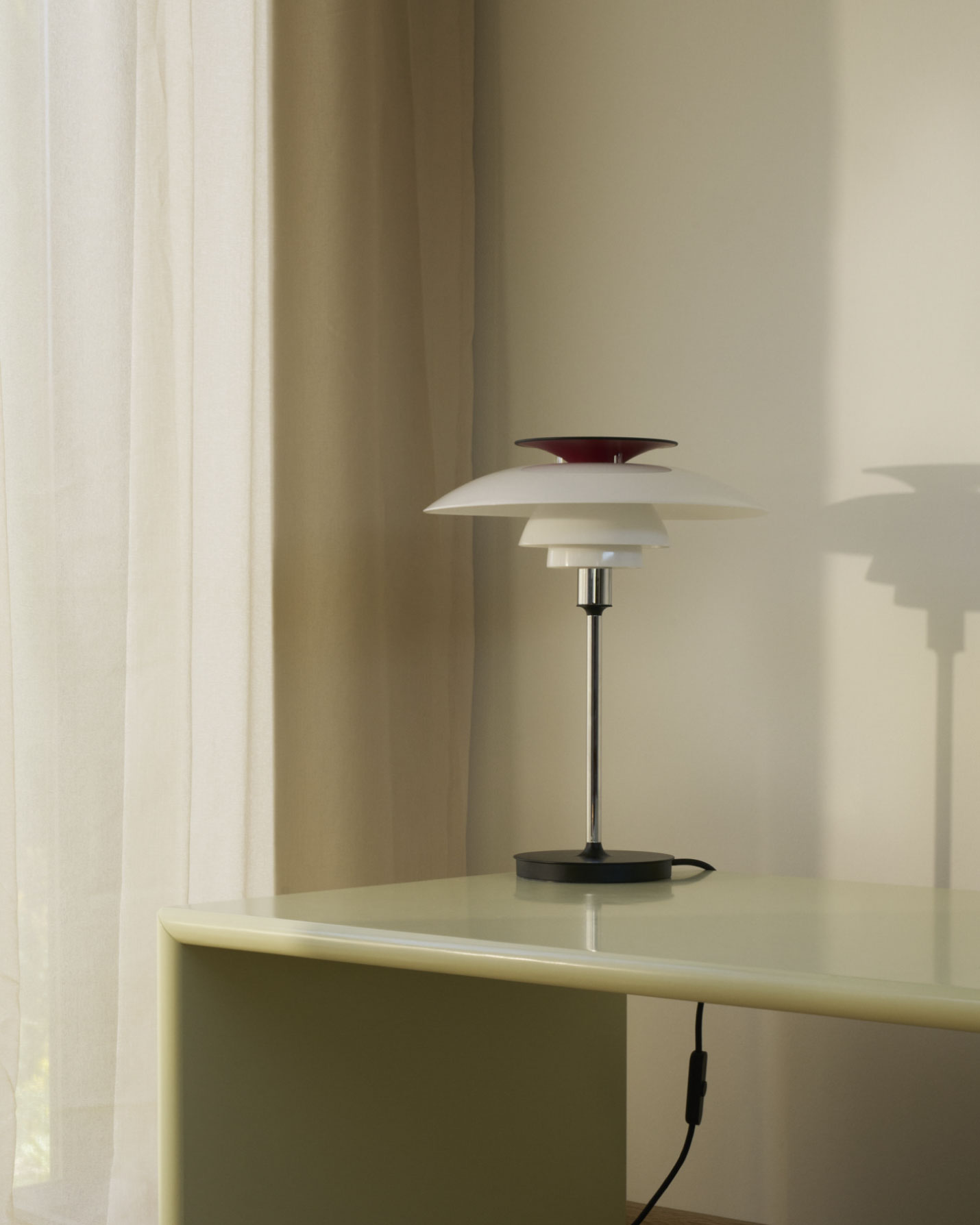 ルイスポールセン（Louis Poulsen）PH80 テーブル シルヴァー・クローム