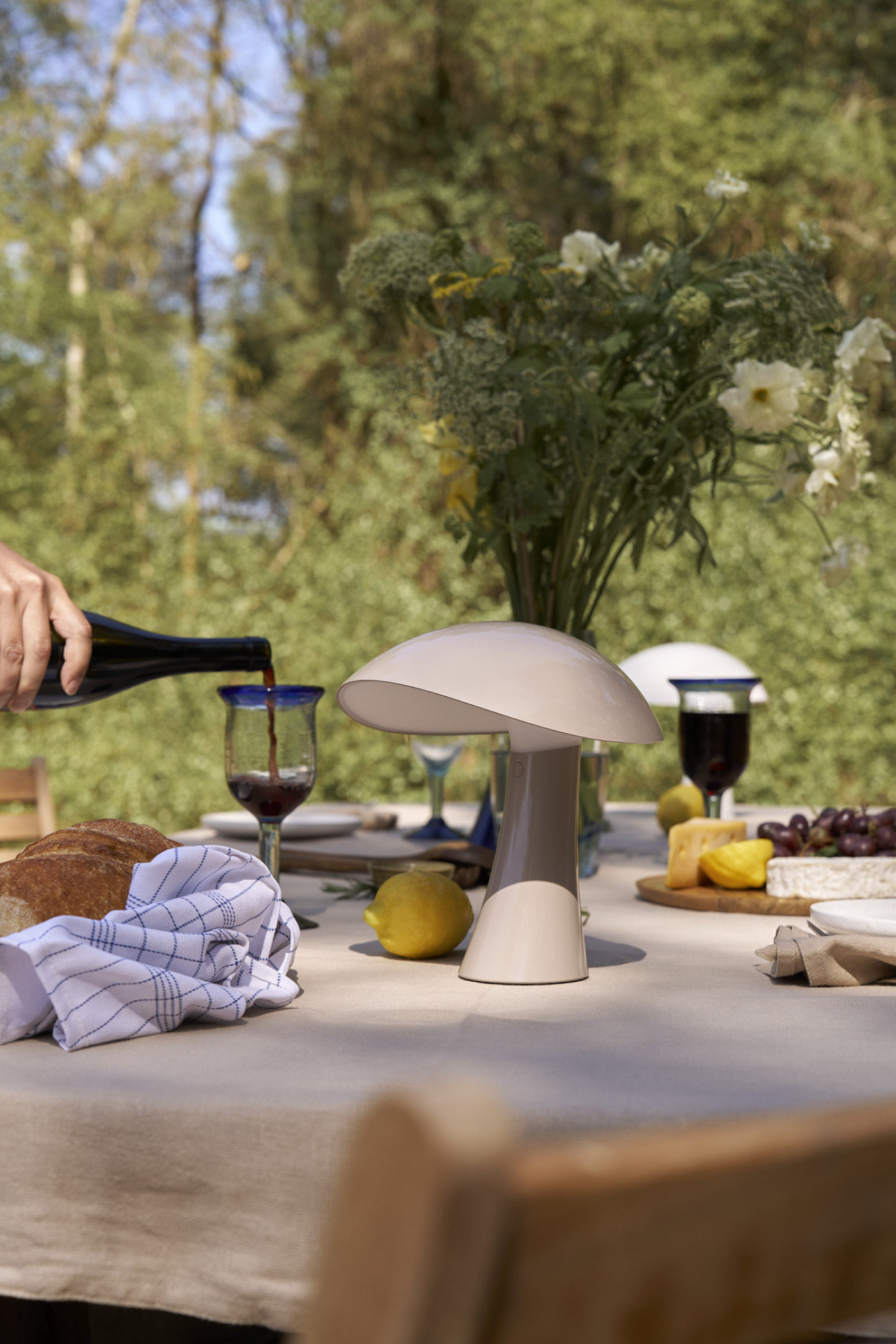 ルイスポールセン（Louis Poulsen）Rumee ポータブル アース・グレー