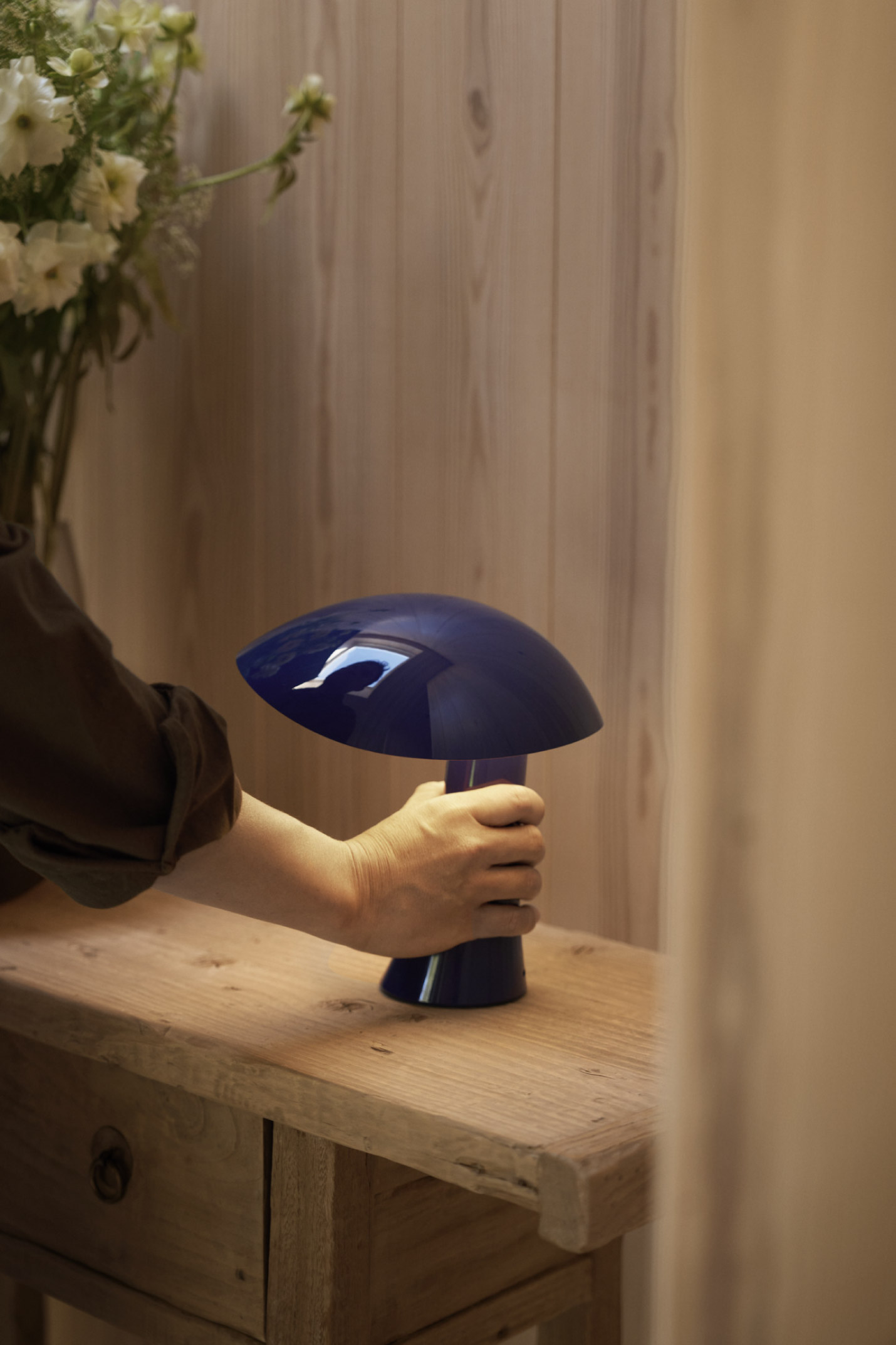 ルイスポールセン（Louis Poulsen）Rumee ポータブル ナイト・ブルー