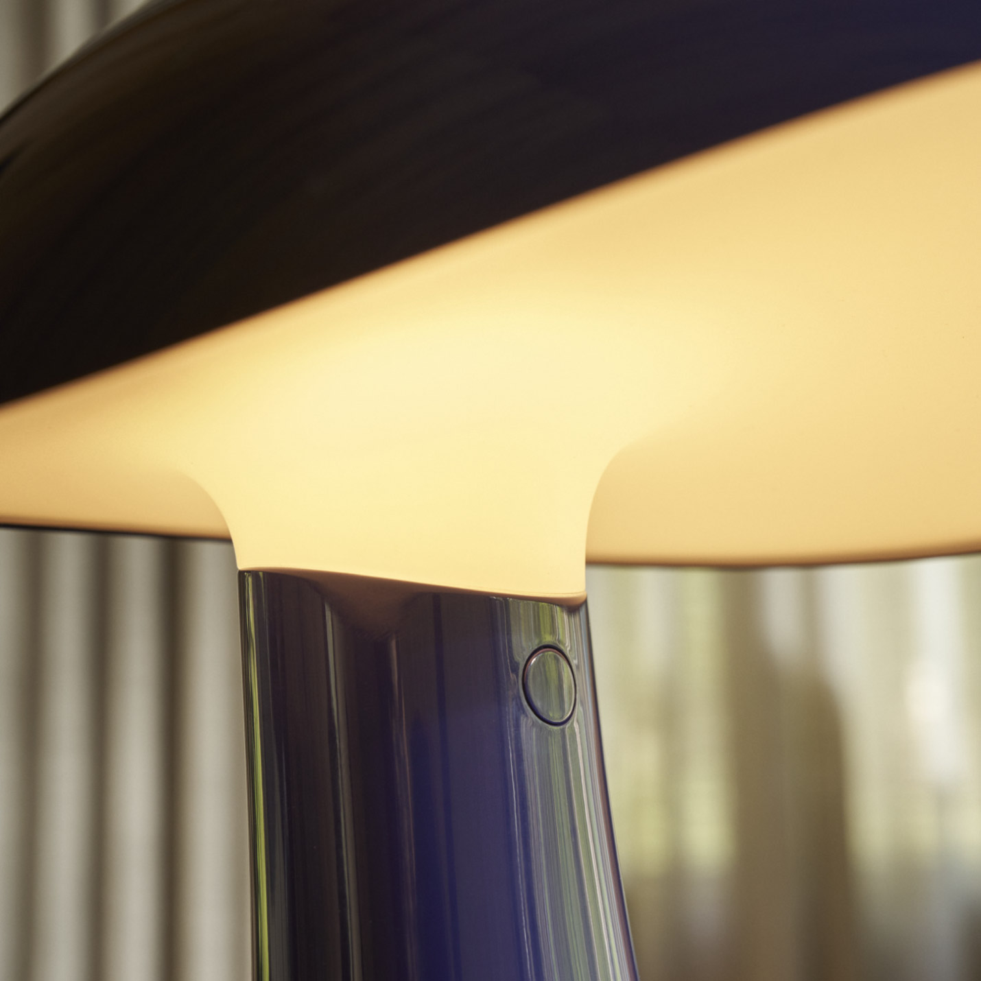 ルイスポールセン（Louis Poulsen）Rumee ポータブル