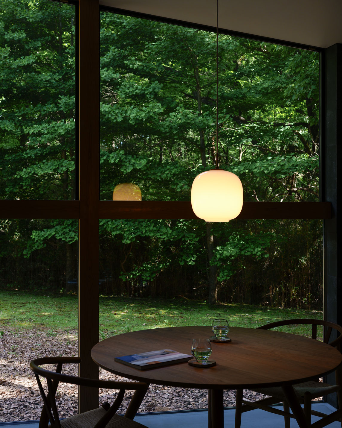 ルイスポールセン（Louis Poulsen） VL 45 ラジオハウス ペンダント / Φ250 乳白ガラス