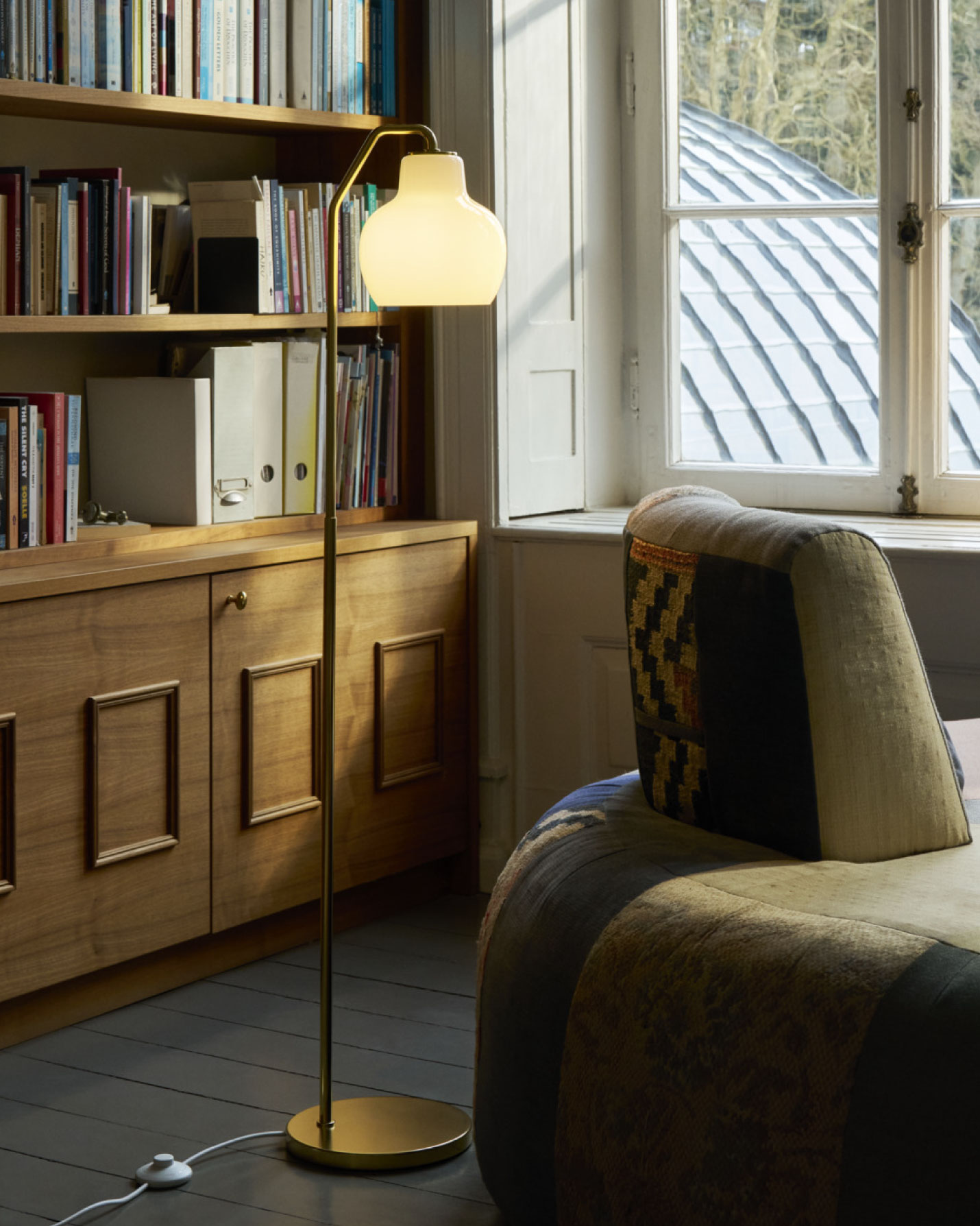 ルイスポールセン（Louis Poulsen）VL リングクラウン フロアランプ