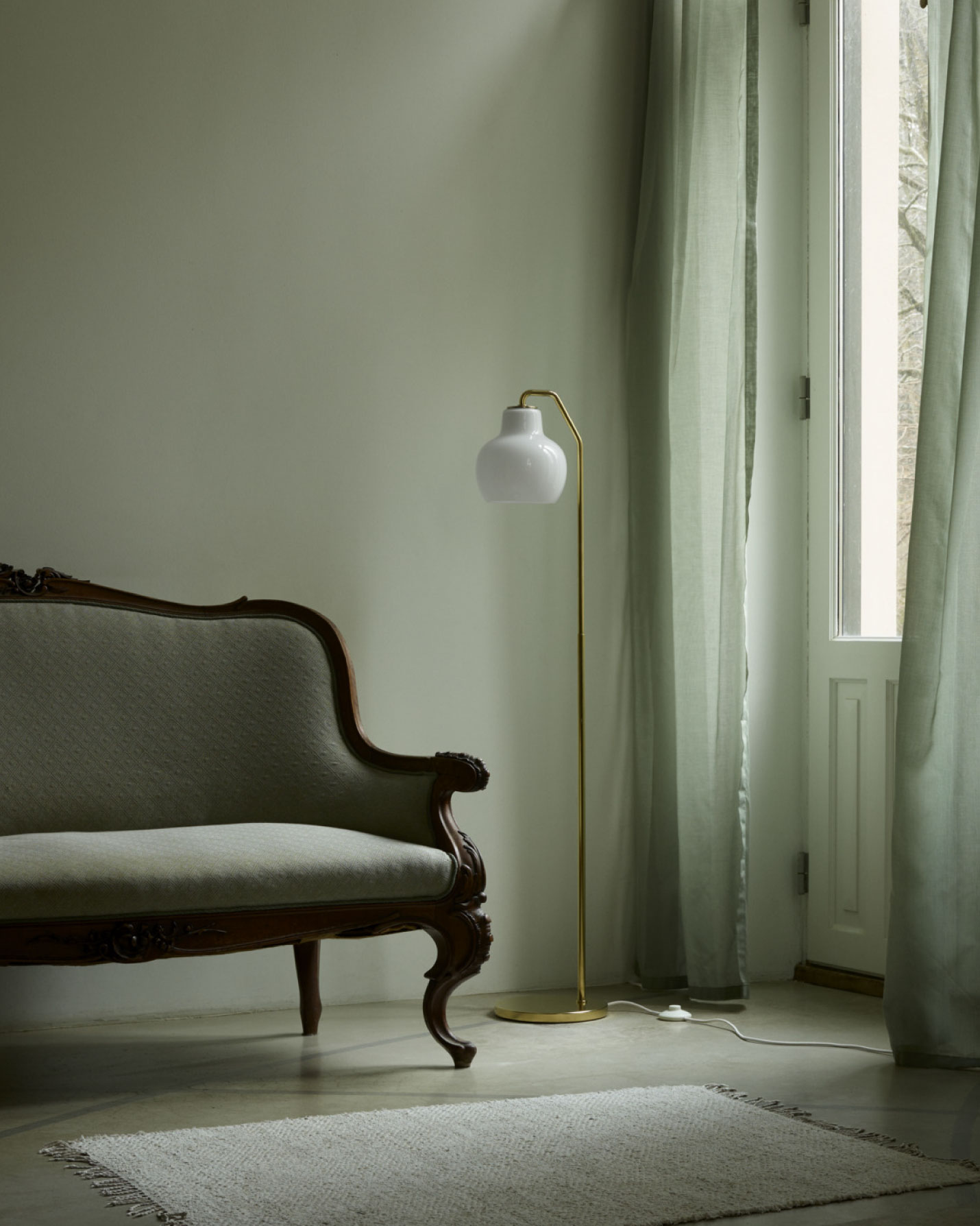 ルイスポールセン（Louis Poulsen）VL リングクラウン フロアランプ