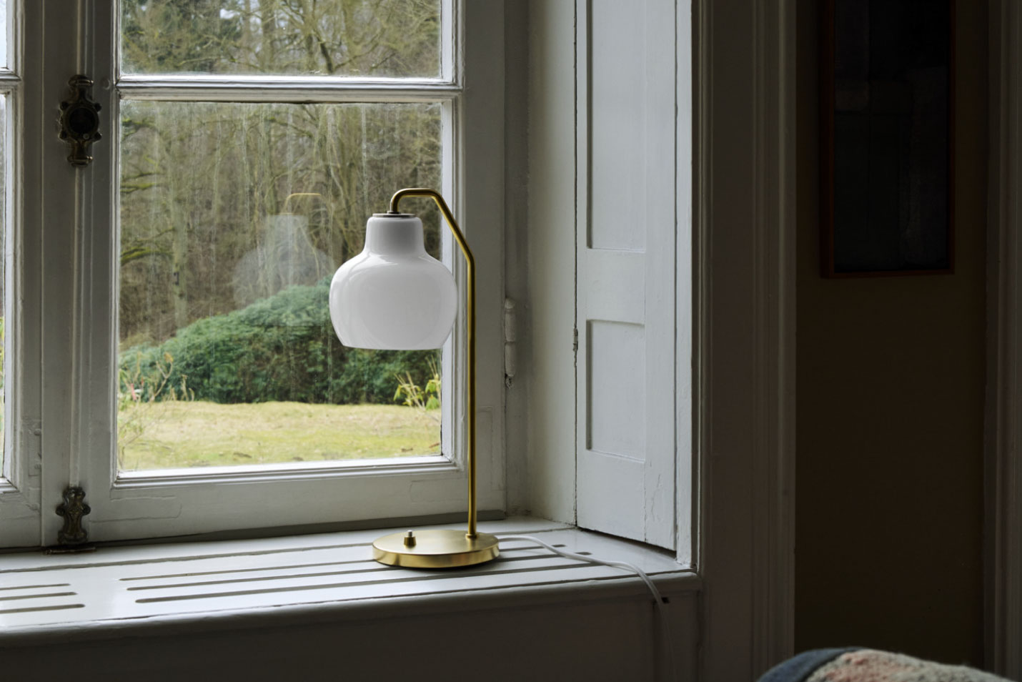 ルイスポールセン（Louis Poulsen）VL リングクラウン テーブルランプ