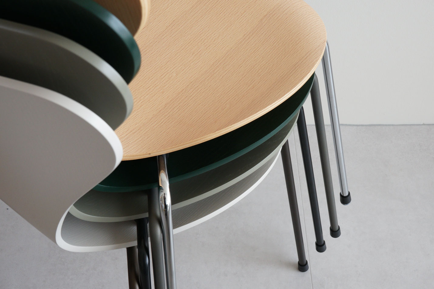 フリッツ・ハンセン（FRITZ HANSEN）セブンチェアのスタッキングについて