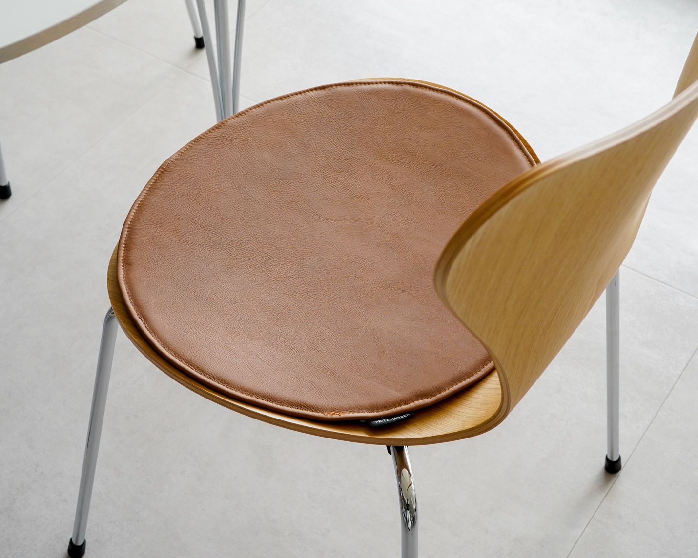 フリッツ・ハンセン（FRITZ HANSEN）メーカー公式　セブンチェア用シートクッションプレゼント