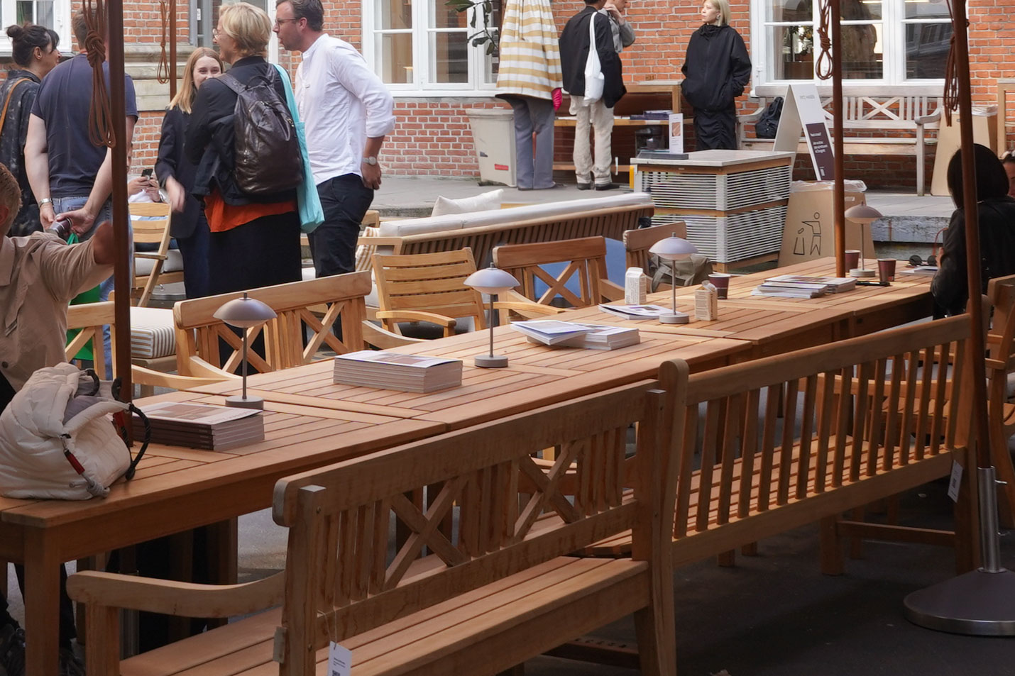 FRITZ HANSEN（フリッツ・ハンセン）CLAM（クラム） ポータブルランプ