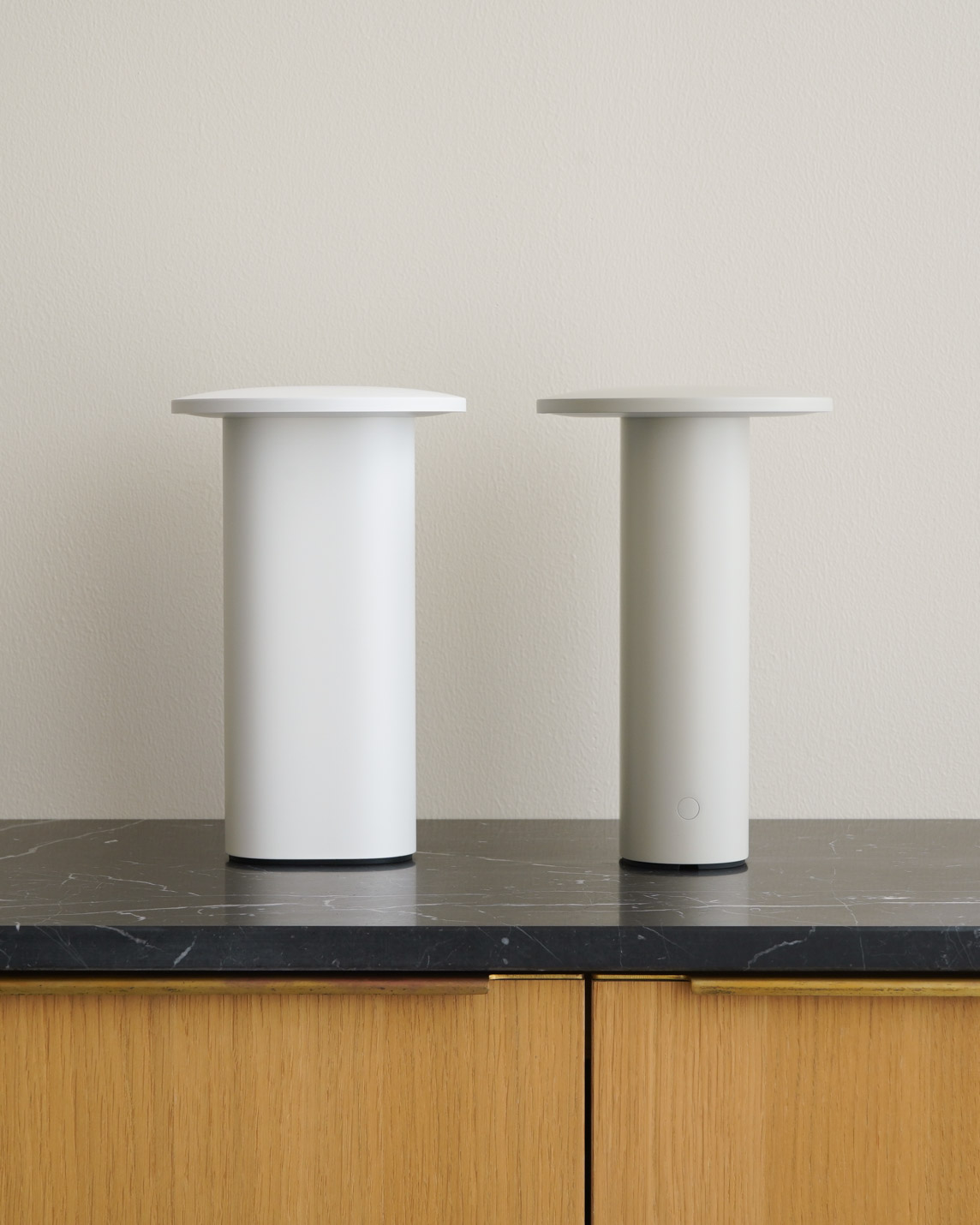 FRITZ HANSEN（フリッツ・ハンセン）SOLAE（ソラエ） ポータブルランプ