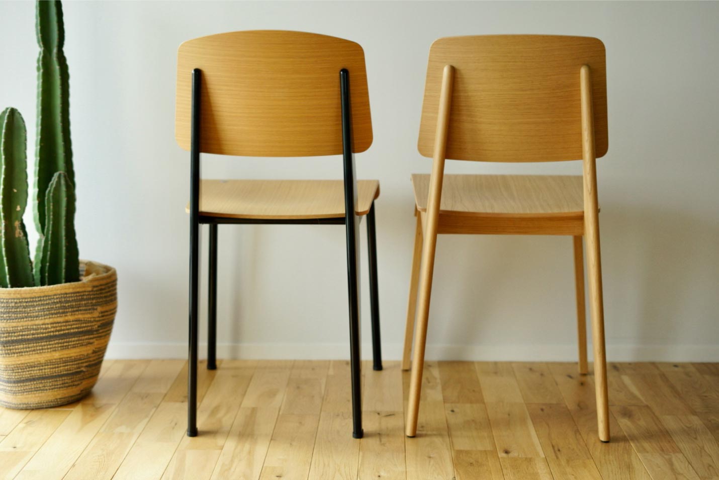 vitra シェーズトゥボワとスタンダードチェア 後ろから