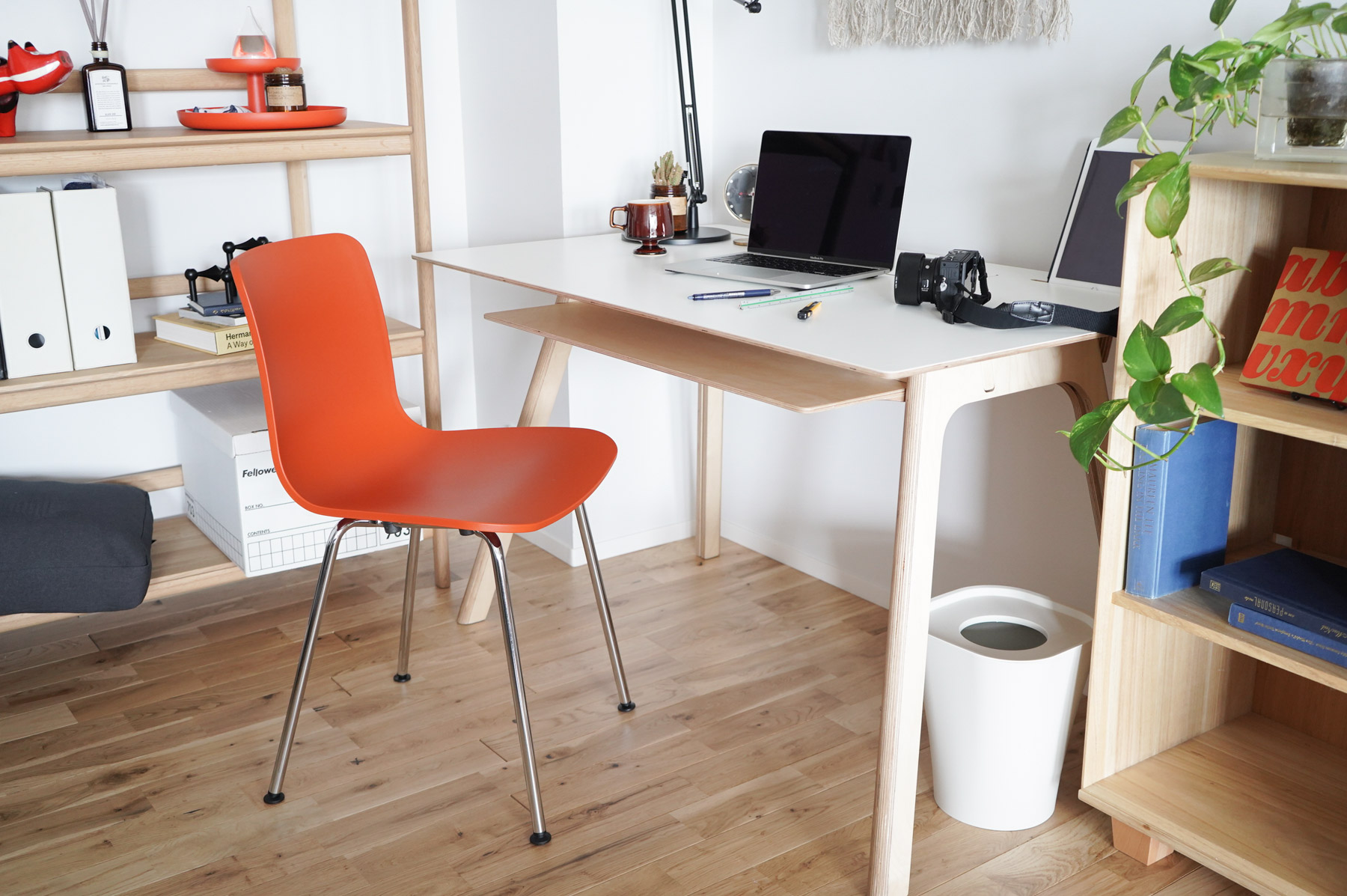 HALチューブでデスクワーク