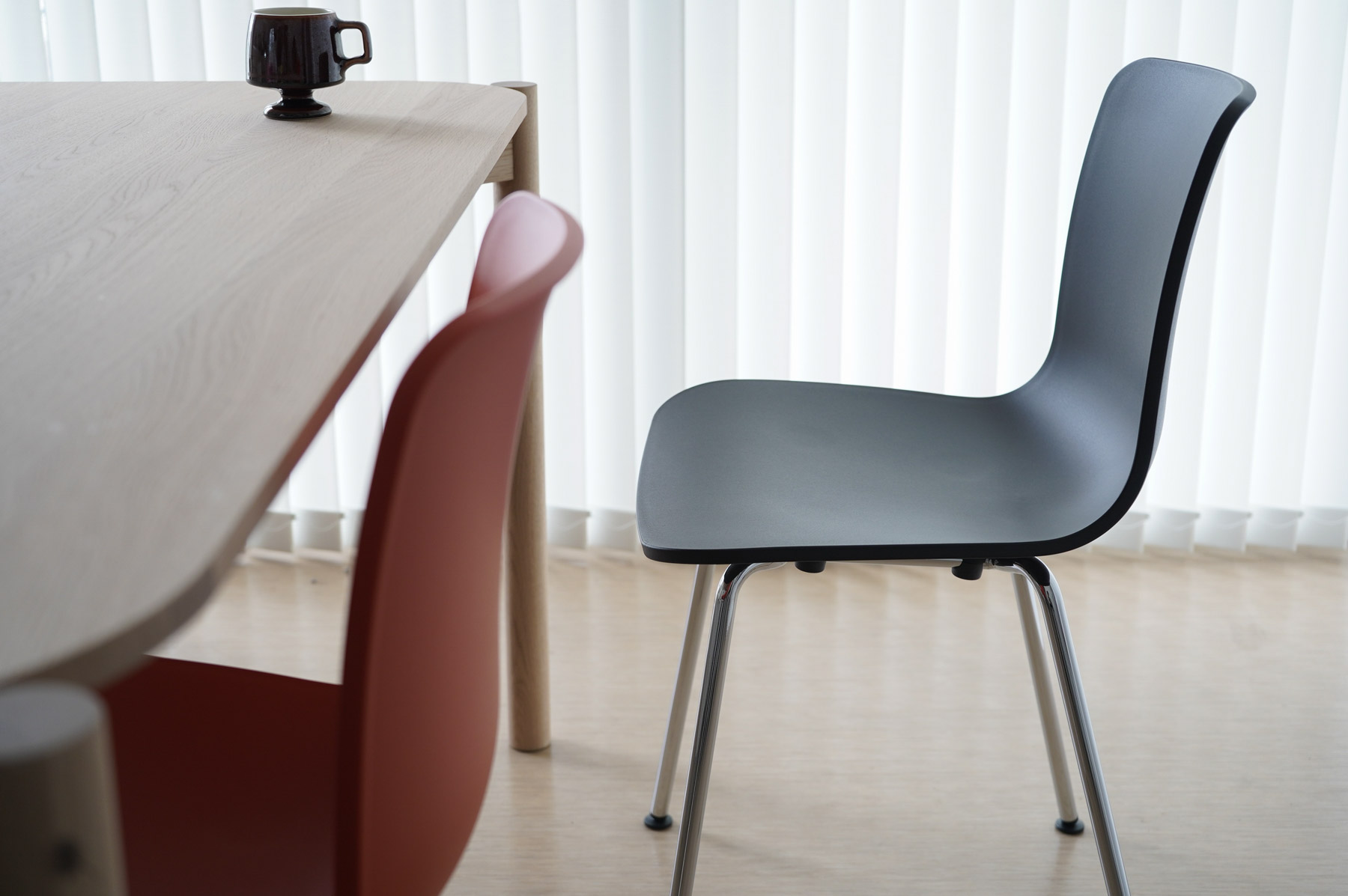 シルエットを引き立たせて