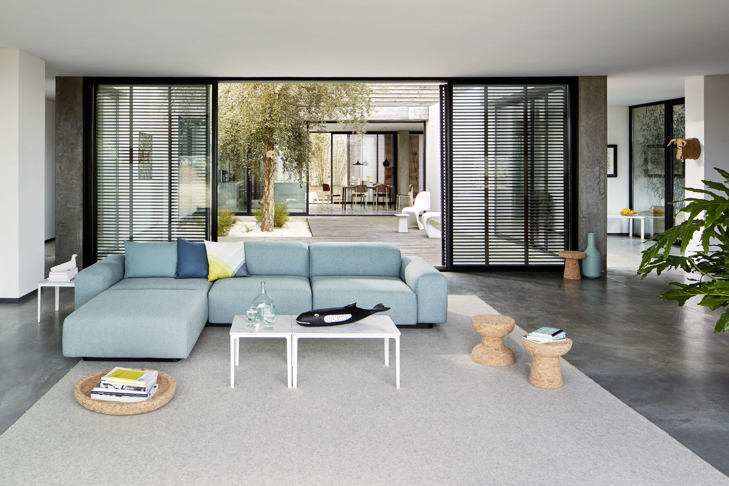 Vitra（ヴィトラ） eames house whale（イームズハウスホエール）