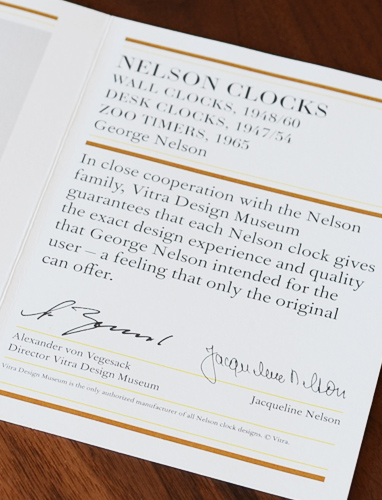 ヴィトラ（vitra）は唯一ネルソンクロックの正規品の製造が許されたメーカー