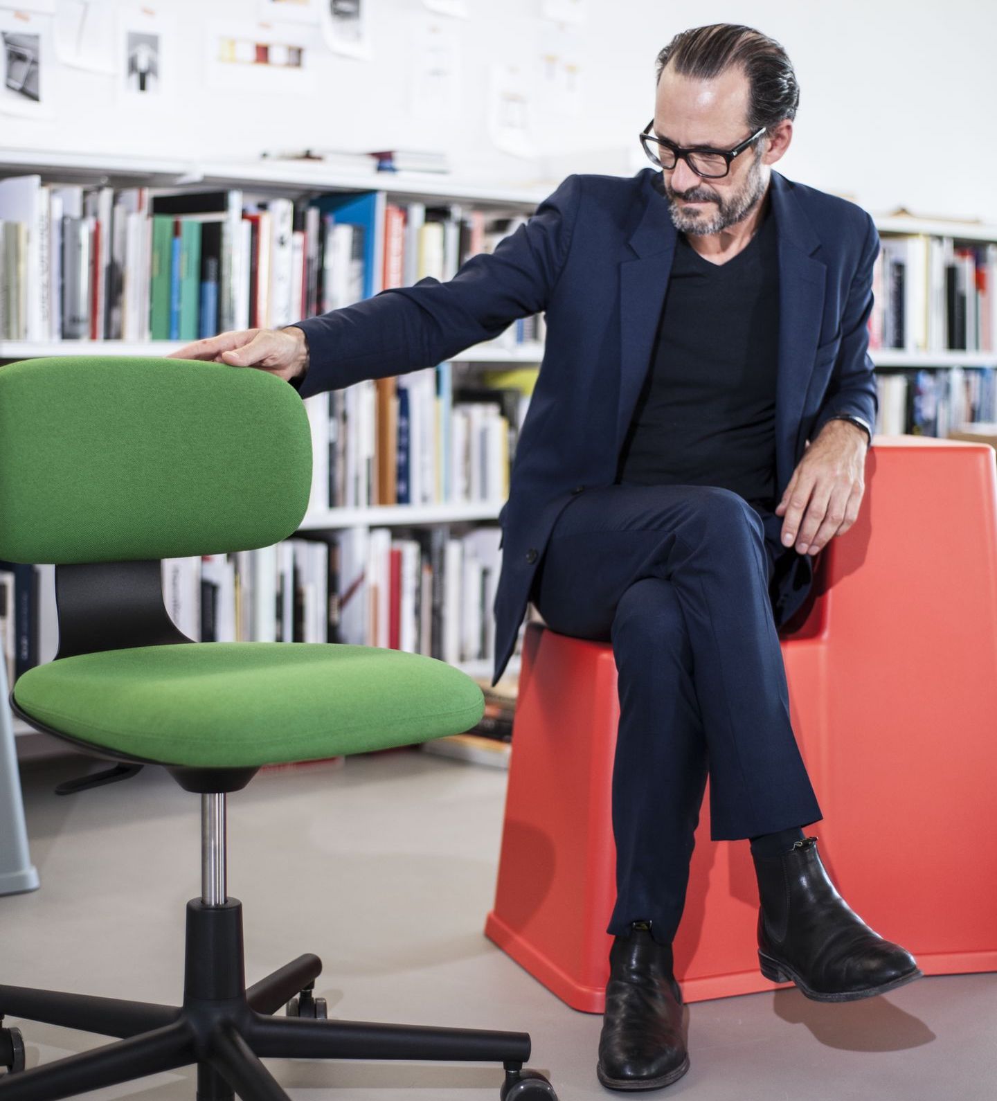 vitra（ヴィトラ）コンスタンティン・グルチッチ